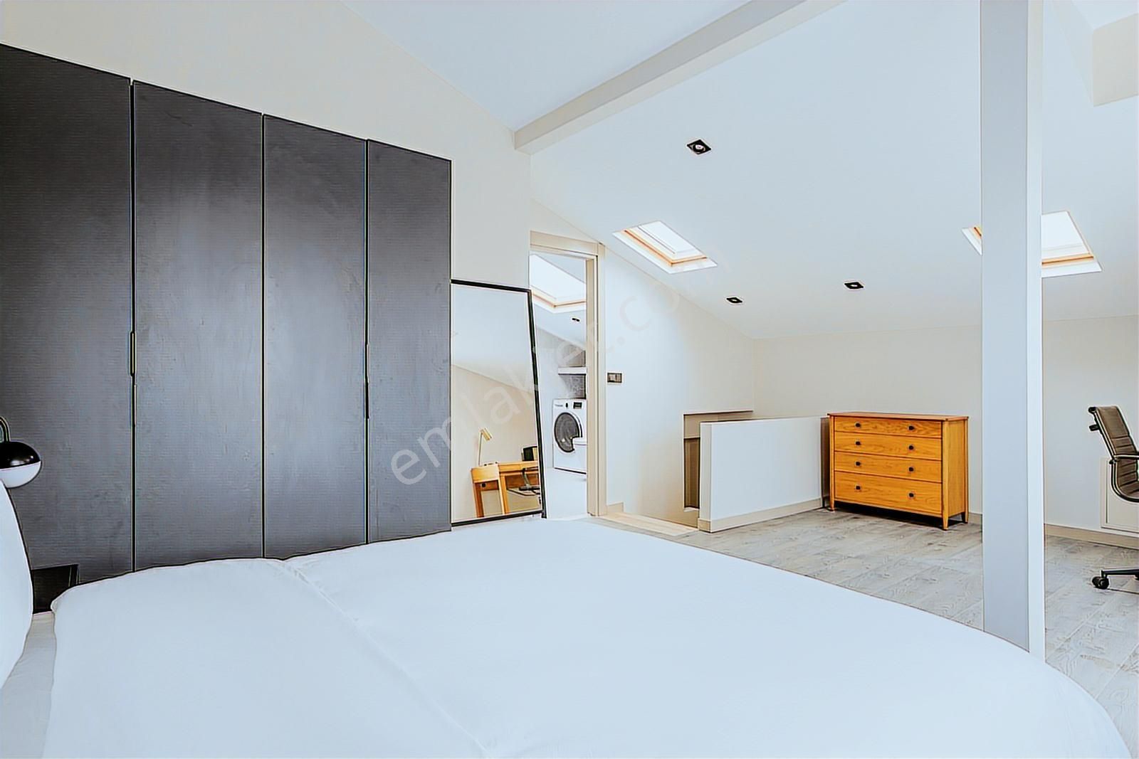 Moda'da Deniz Manzaralı Full Eşyalı Dubleks Kiralık 2+1 - Görsel 6