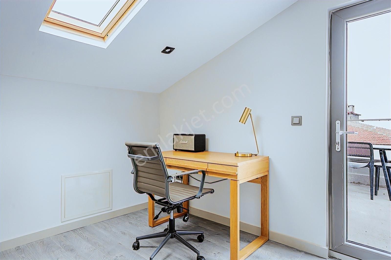 Moda'da Deniz Manzaralı Full Eşyalı Dubleks Kiralık 2+1 - Görsel 23