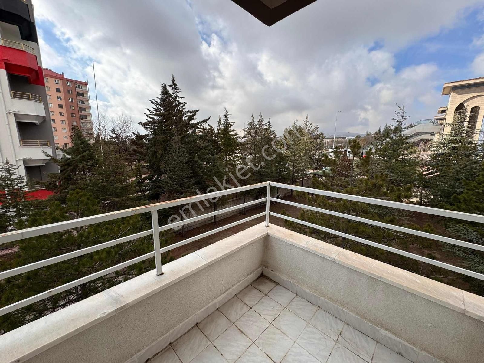 Net Emlaktan 3+1 Üniversite Karşısı Boş Ara Kat Güney Cephe - Görsel 10