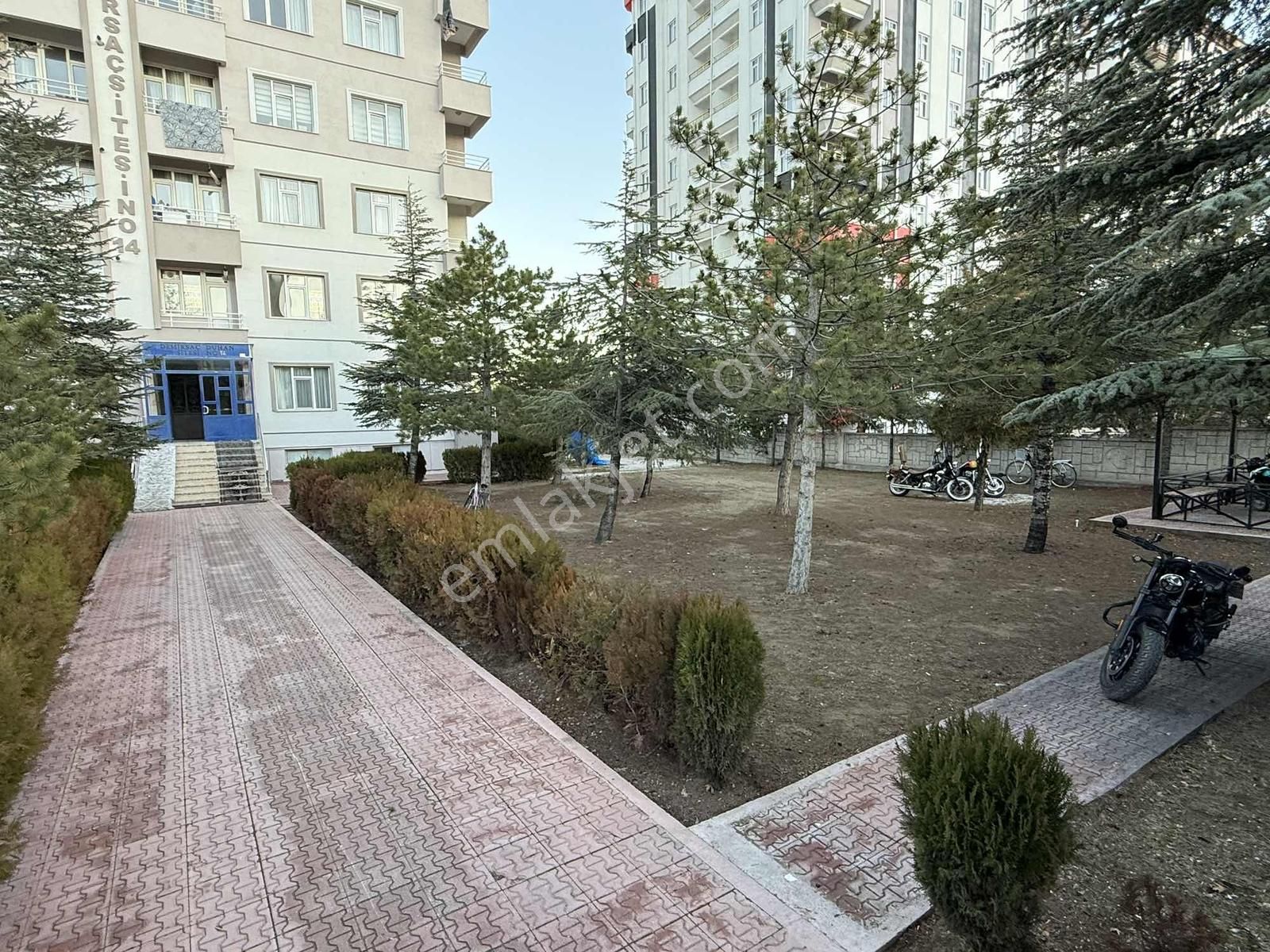 Net Emlaktan 3+1 Üniversite Karşısı Boş Ara Kat Güney Cephe - Görsel 24