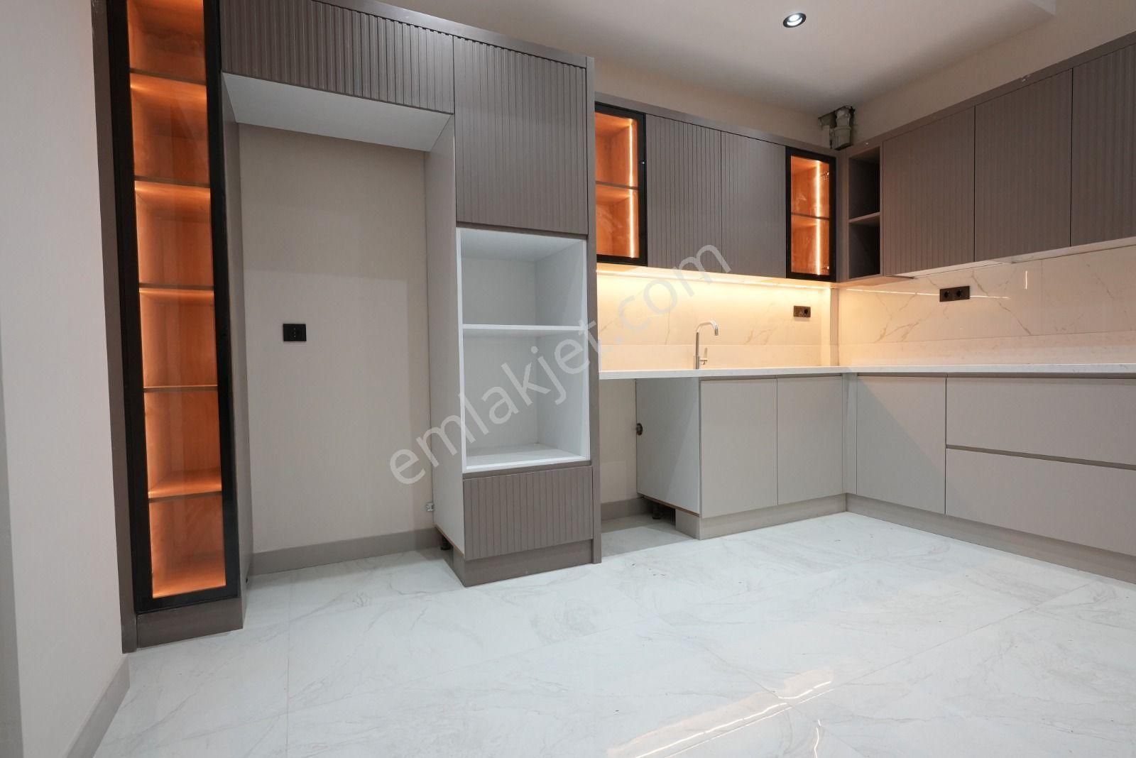 Yenişafakta Lüx Site İçerisinde Sınırlı Sayıda Satılık 3+1 Daireler - Görsel 18