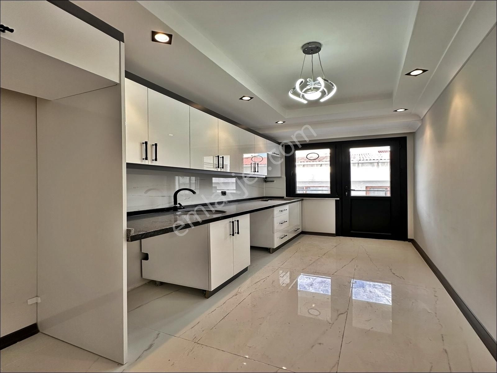 İlk Evime Uygun "0" Tem Otoyoluna 1 Dk Mesafede 2+1 Arakat Daire - Görsel 11