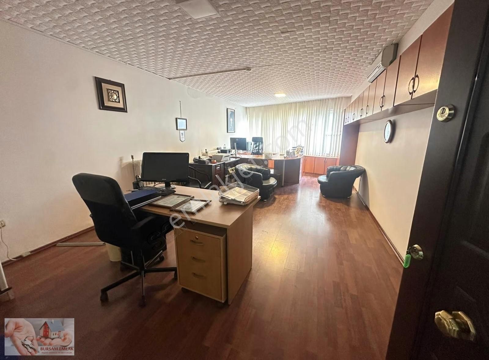 Heykel Sönmez İş Sarayı'nda Eşyalı Kiralık 28m² Ofis - Görsel 3