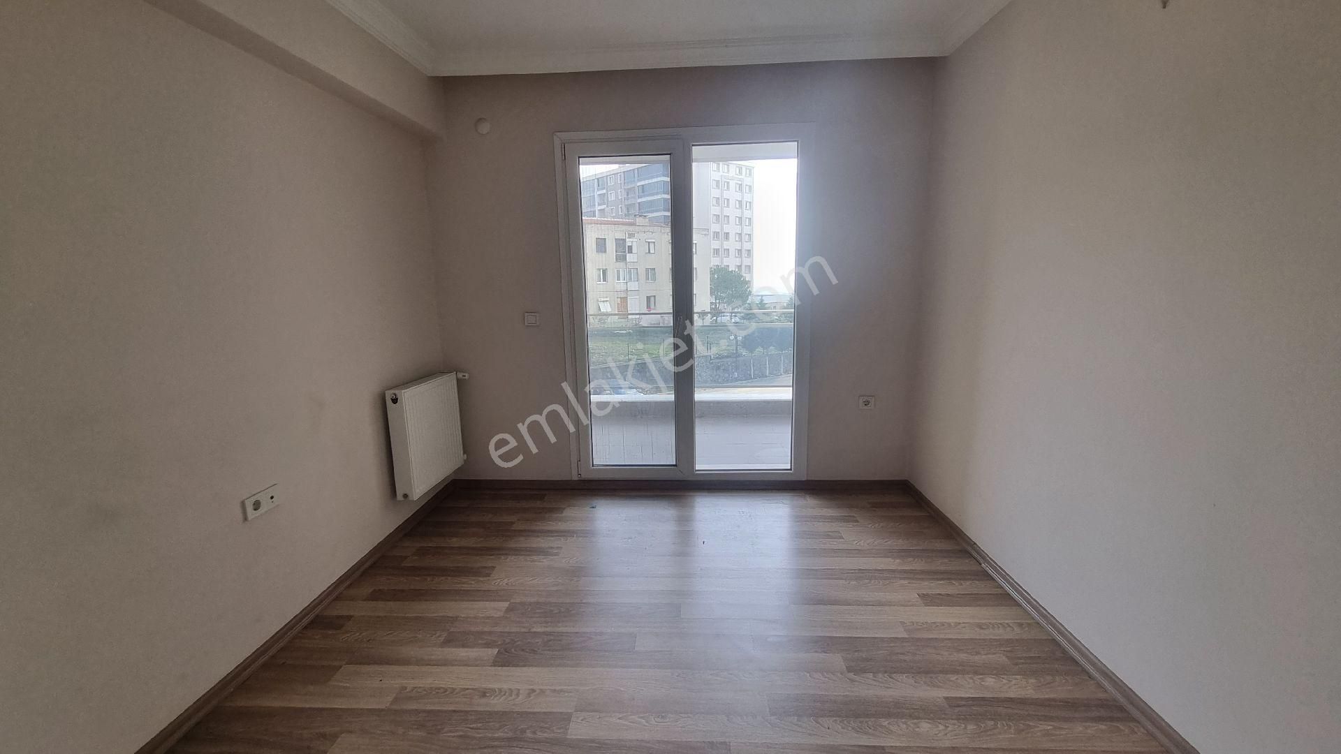 Menemen Yüzme Havuzlu Güvenlikli Sitede Ara Kat 2+1 Kiralık Daire - Görsel 30