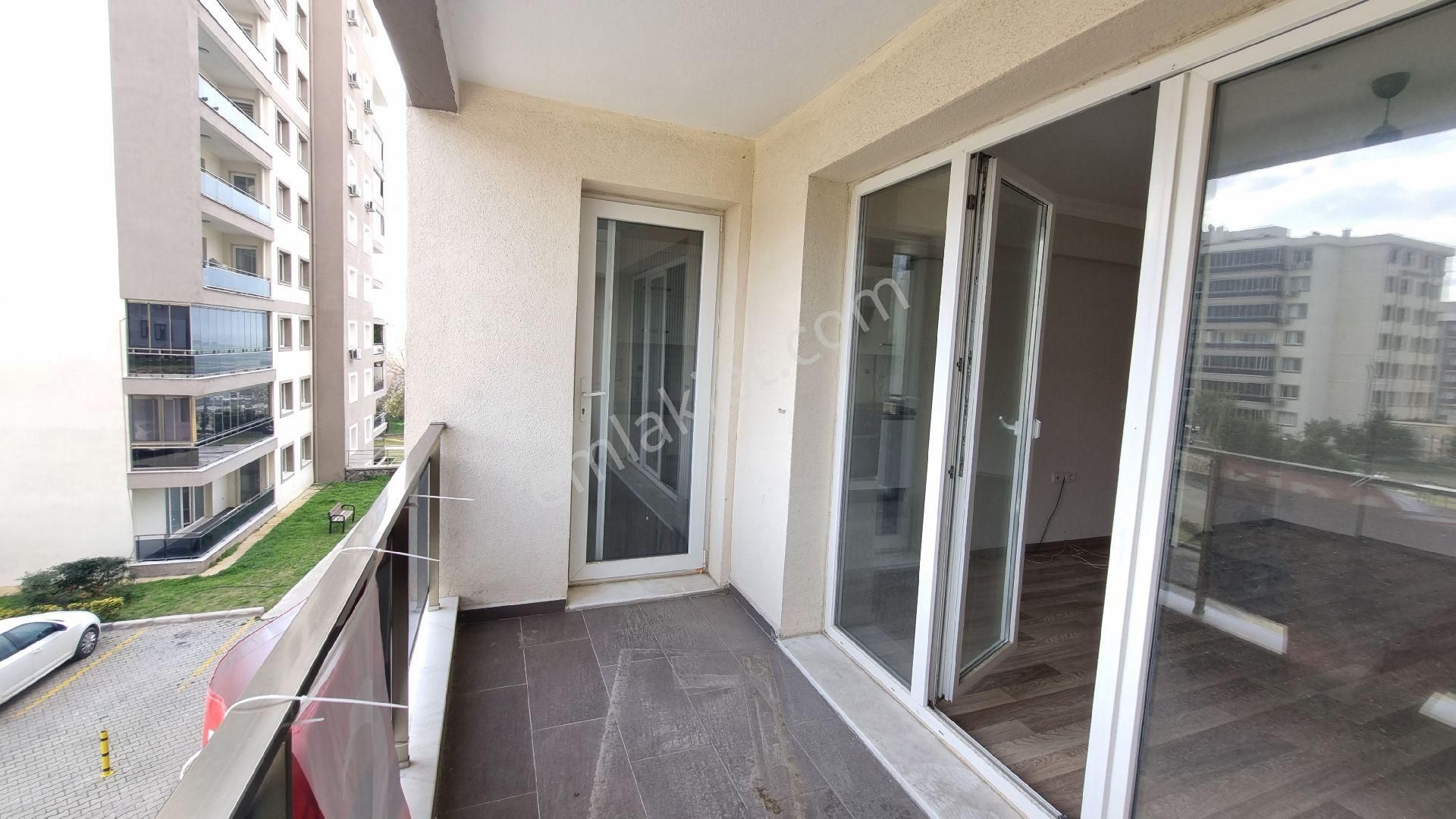 Menemen Yüzme Havuzlu Güvenlikli Sitede Ara Kat 2+1 Kiralık Daire - Görsel 18