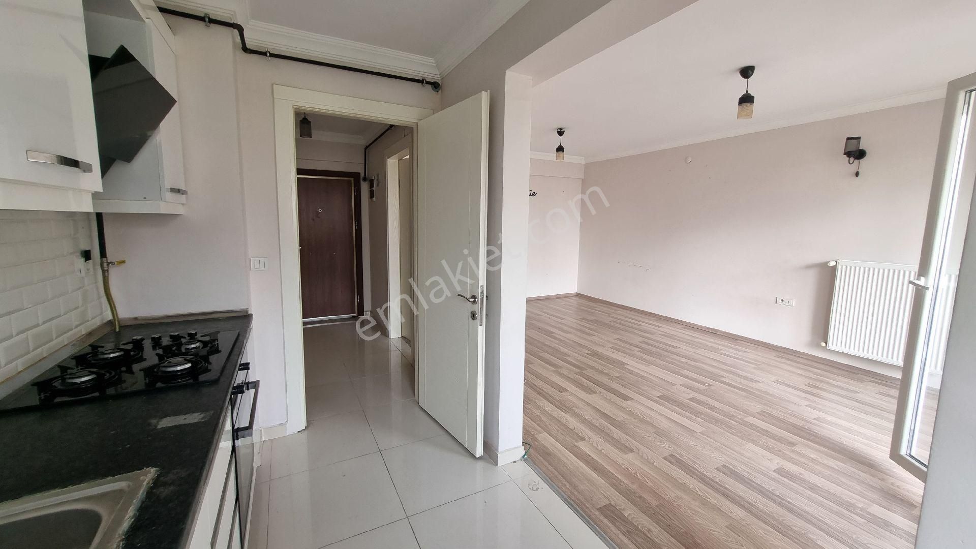 Menemen Yüzme Havuzlu Güvenlikli Sitede Ara Kat 2+1 Kiralık Daire - Görsel 21