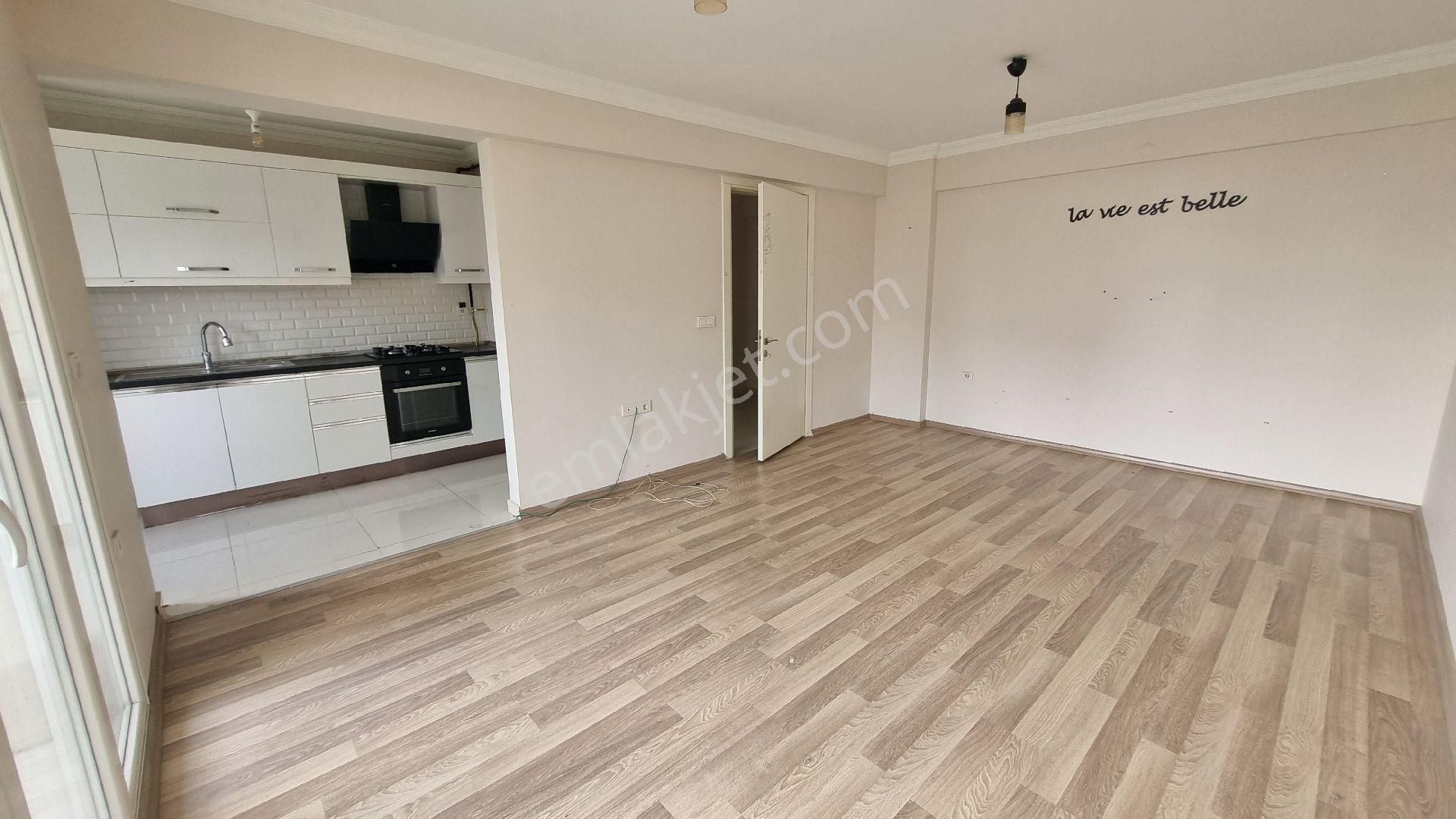 Menemen Yüzme Havuzlu Güvenlikli Sitede Ara Kat 2+1 Kiralık Daire - Görsel 16