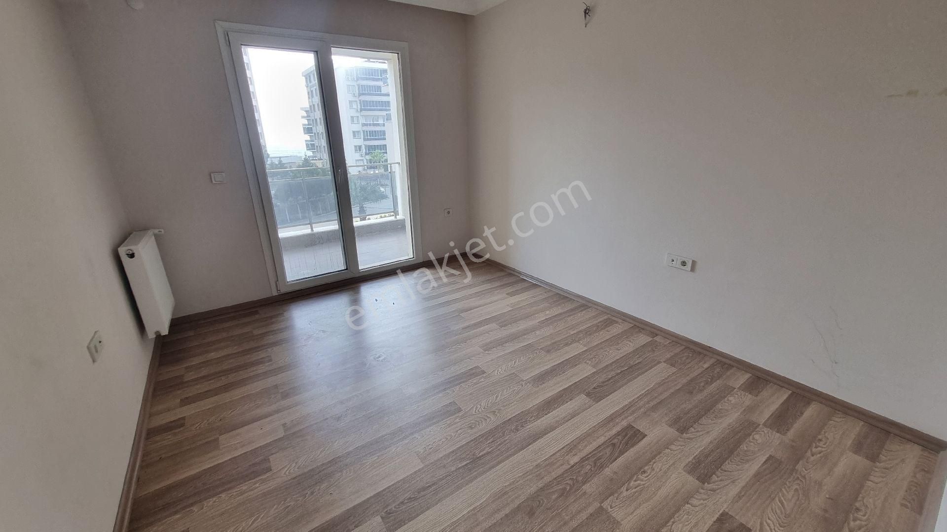 Menemen Yüzme Havuzlu Güvenlikli Sitede Ara Kat 2+1 Kiralık Daire - Görsel 29
