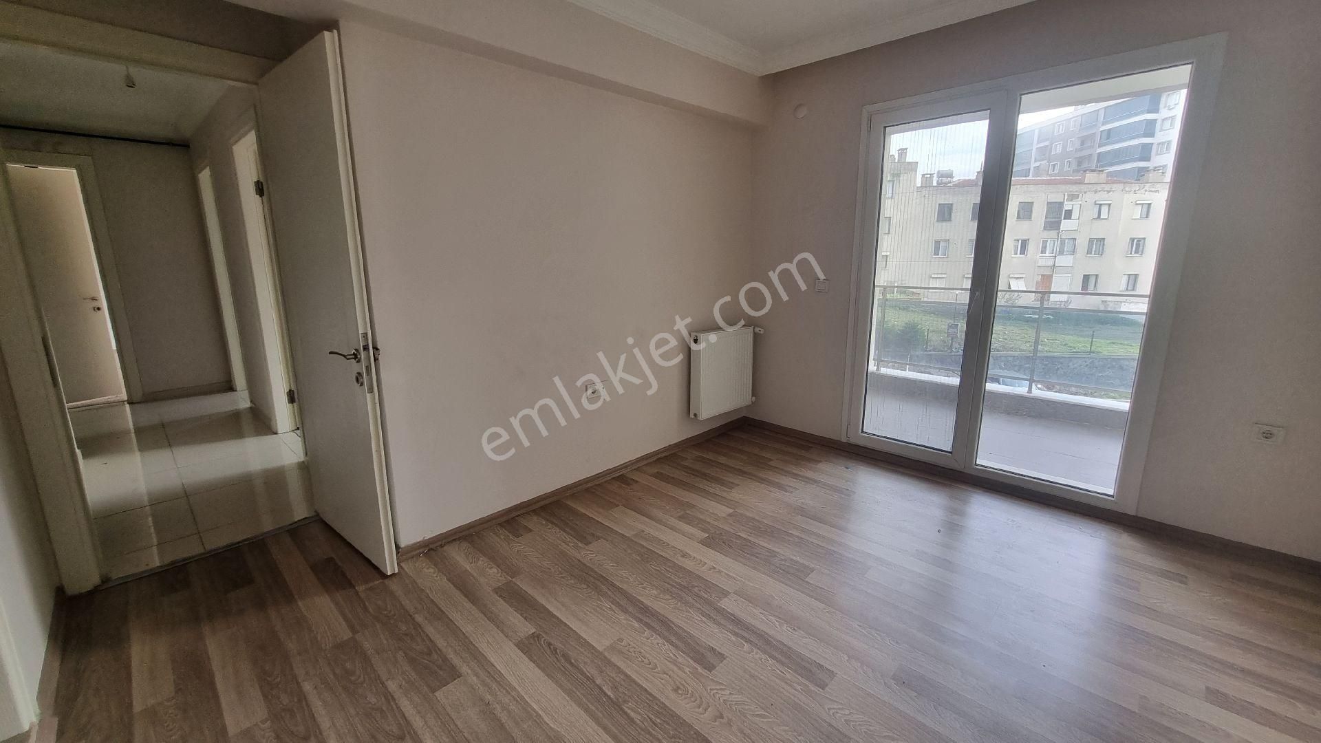 Menemen Yüzme Havuzlu Güvenlikli Sitede Ara Kat 2+1 Kiralık Daire - Görsel 33