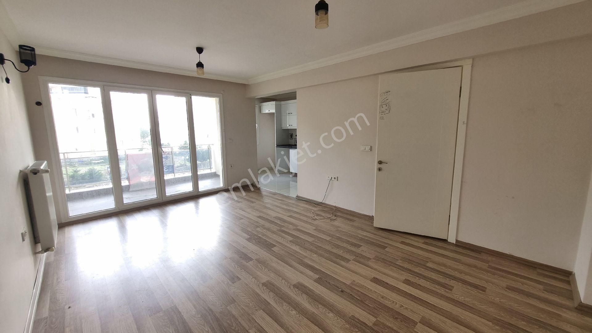 Menemen Yüzme Havuzlu Güvenlikli Sitede Ara Kat 2+1 Kiralık Daire - Görsel 15