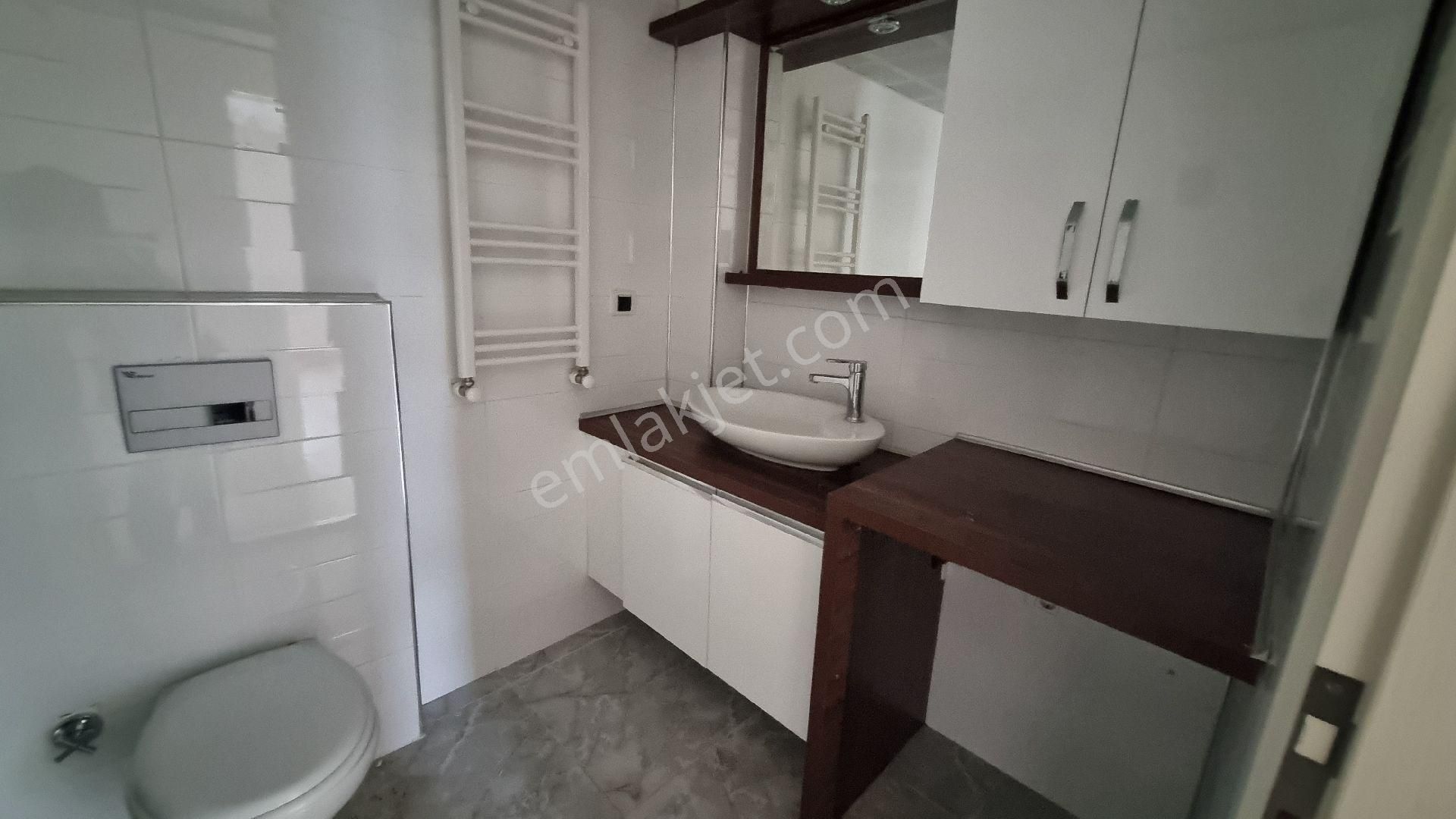 Menemen Yüzme Havuzlu Güvenlikli Sitede Ara Kat 2+1 Kiralık Daire - Görsel 26