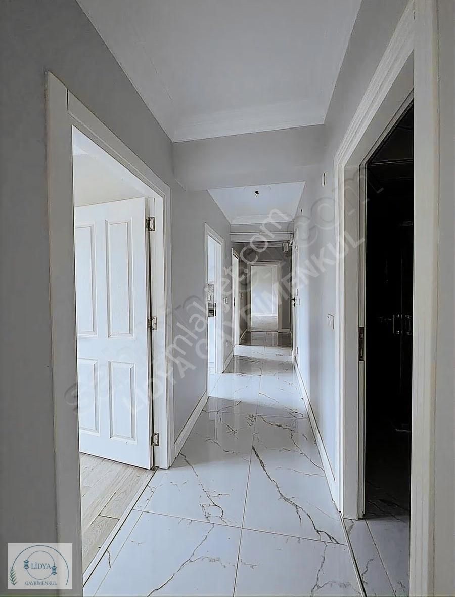 Kayışdağı Mh. Merkezi Lokasyon Geniş 3+1 - Görsel 5