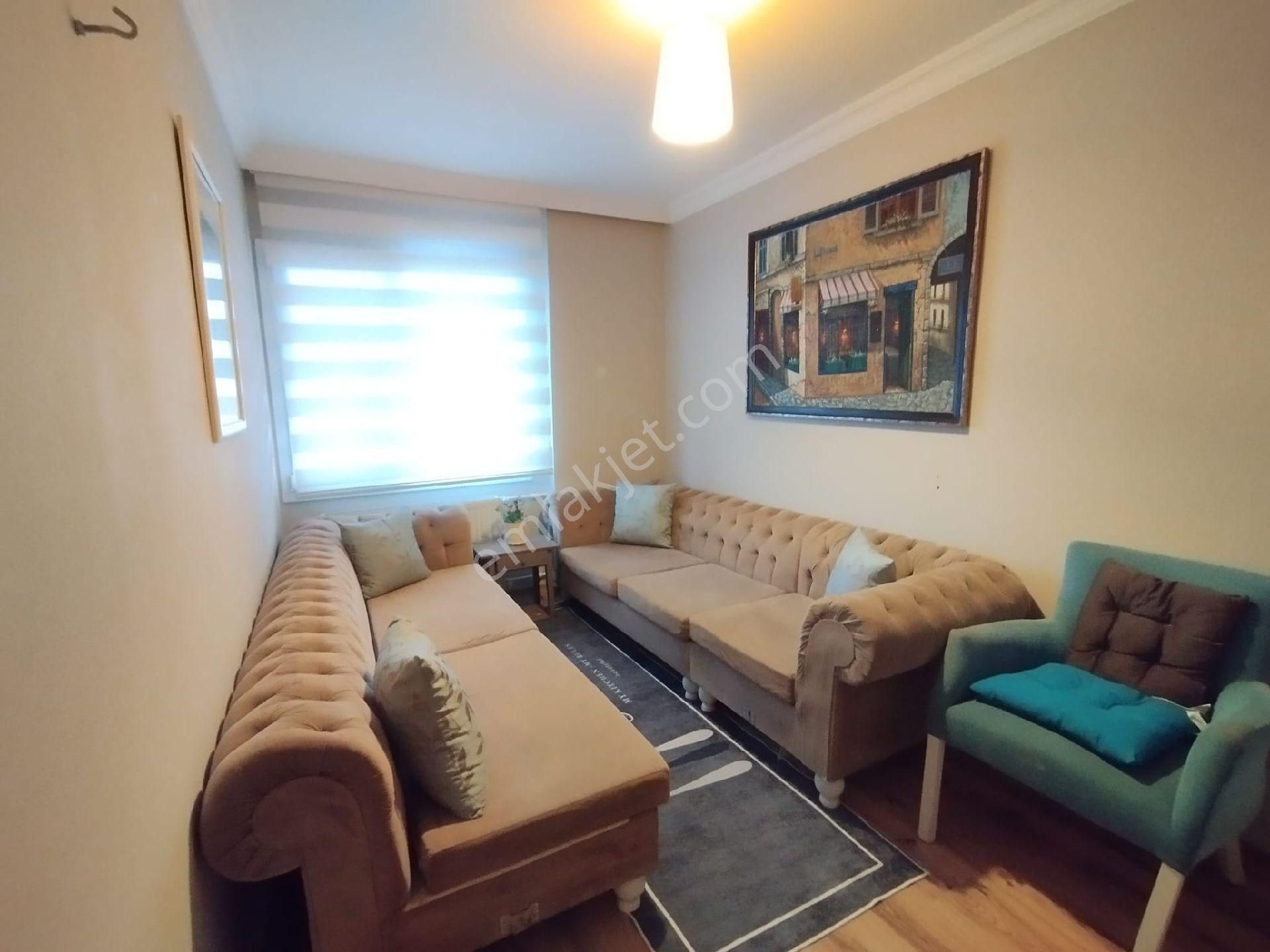 Kuşadası Ege Mahallesinde Havuzlu Sitede Doğalgazlı Satılık 3+1 150 M2 Daire - Görsel 11