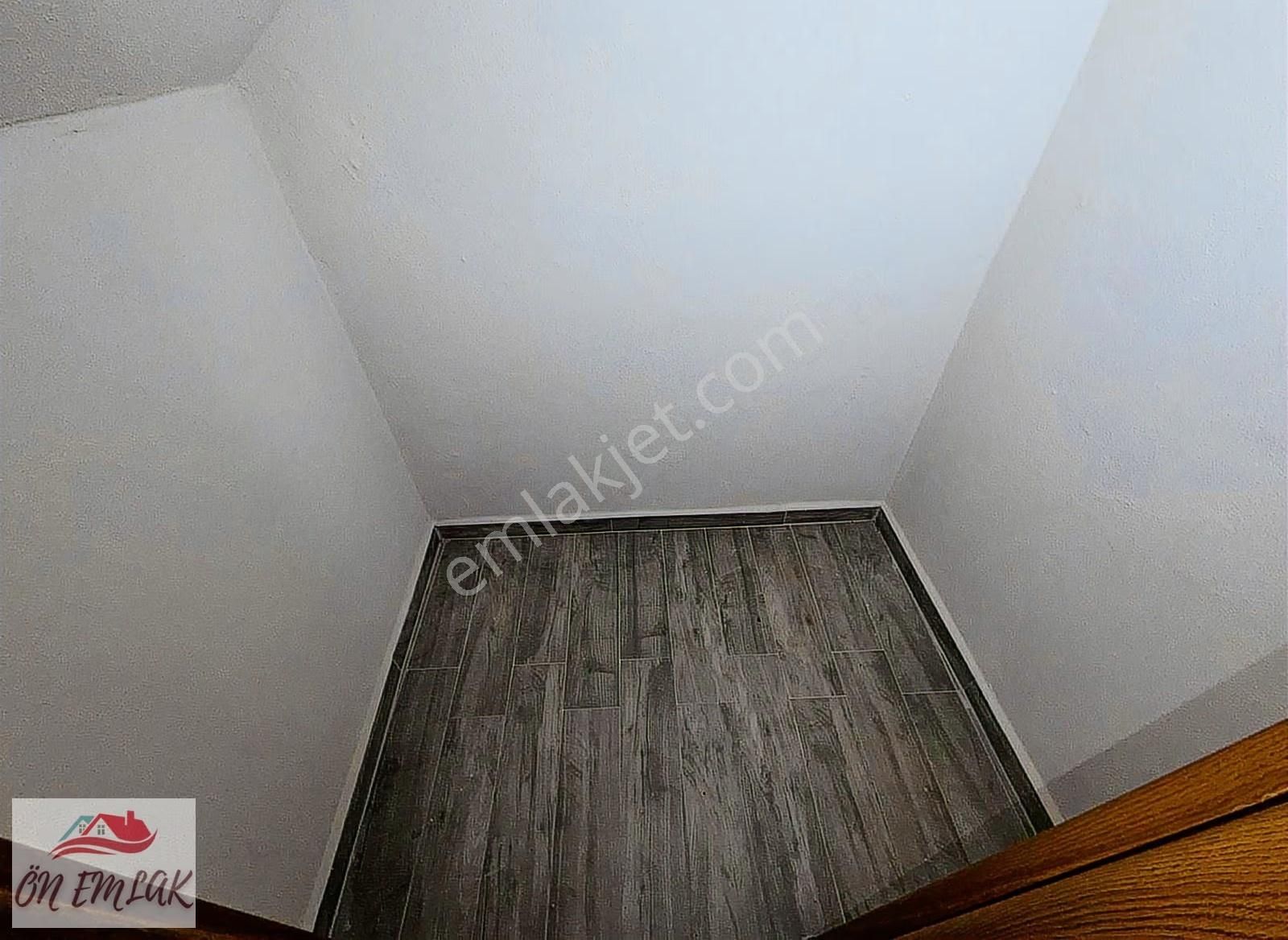 Burhaniye Öğretmenler Mahallesinde Satılık 4+1 Kat Dubleksi! - Görsel 6