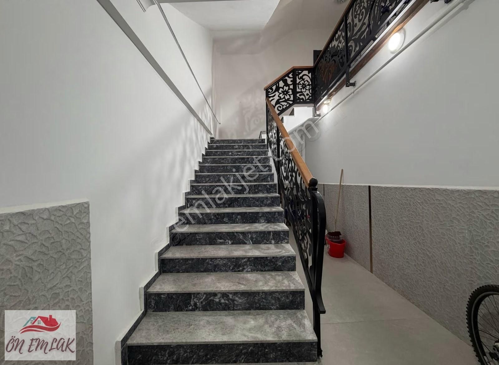 Burhaniye Öğretmenler Mahallesinde Satılık 4+1 Kat Dubleksi! - Görsel 13