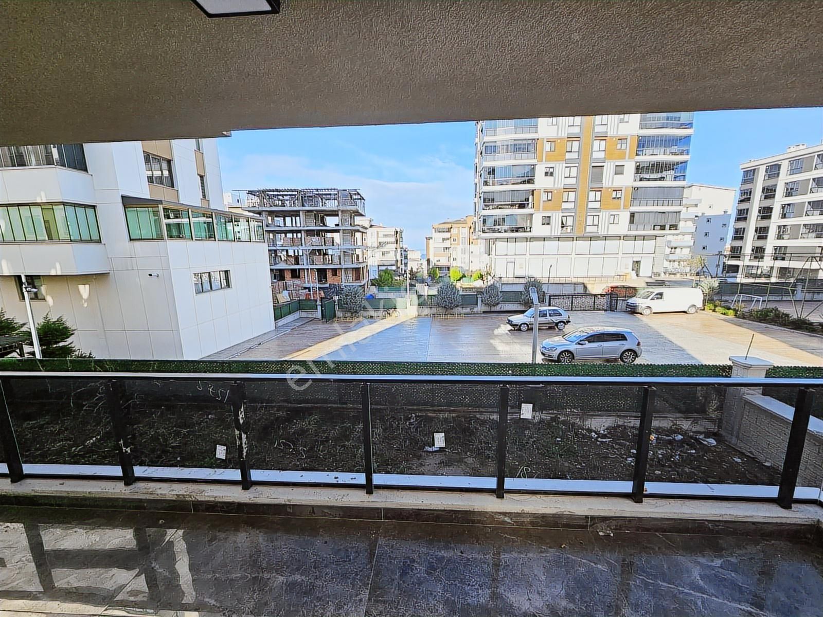 Atakum Mevlana Da Satılık Yüksek Giriş 2+0 Daire Sıfır