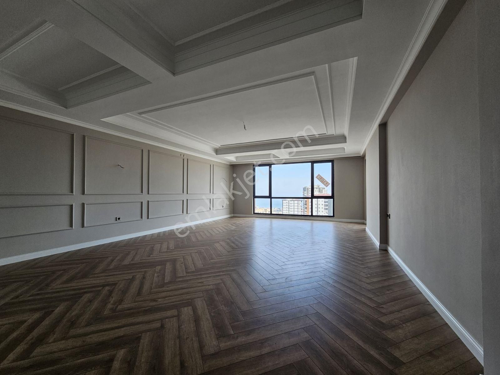 Atakum'un Kalbinde Rte Bulvarı Üzerinde Prestijli 4+1