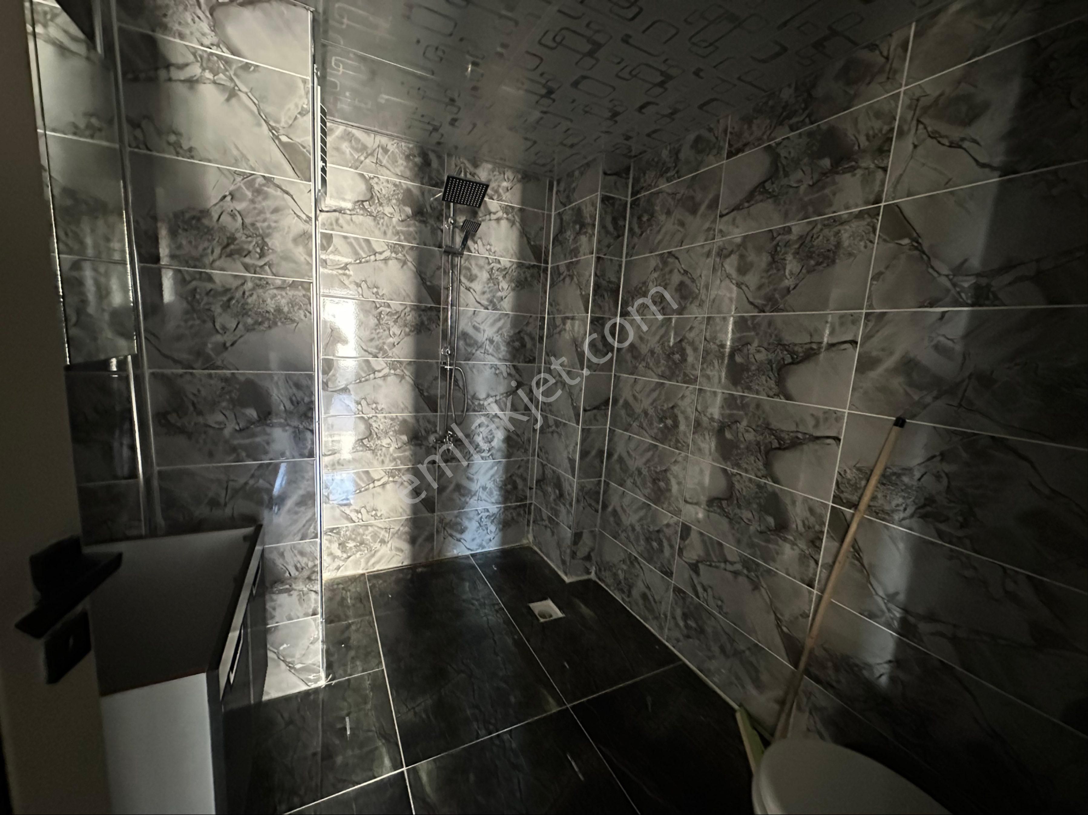 Kiralık 4 Odalı Lüks Ara Kat Daireler Çözüm Emlak’ta - Görsel 15