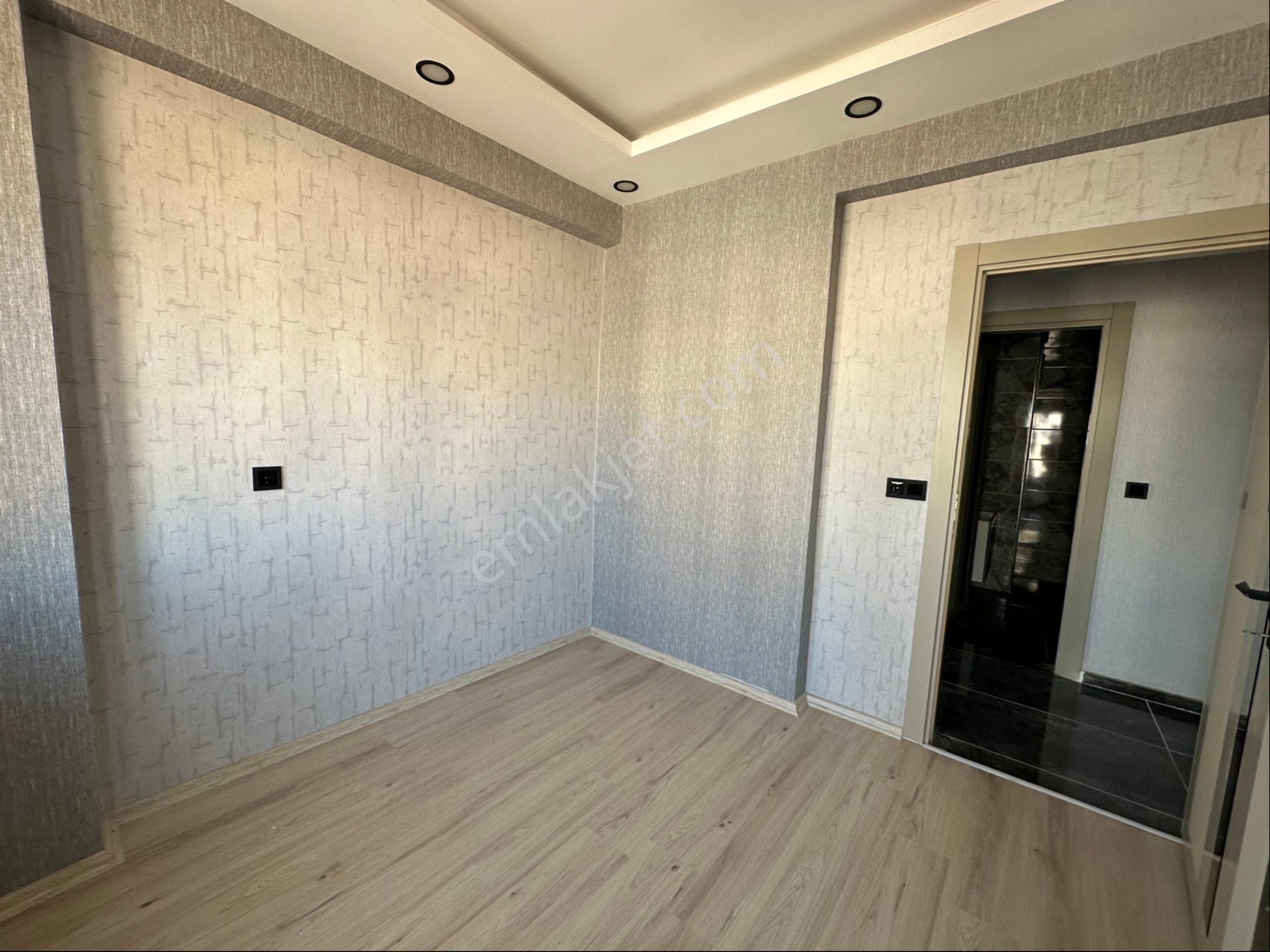 Kiralık 4 Odalı Lüks Ara Kat Daireler Çözüm Emlak’ta - Görsel 16