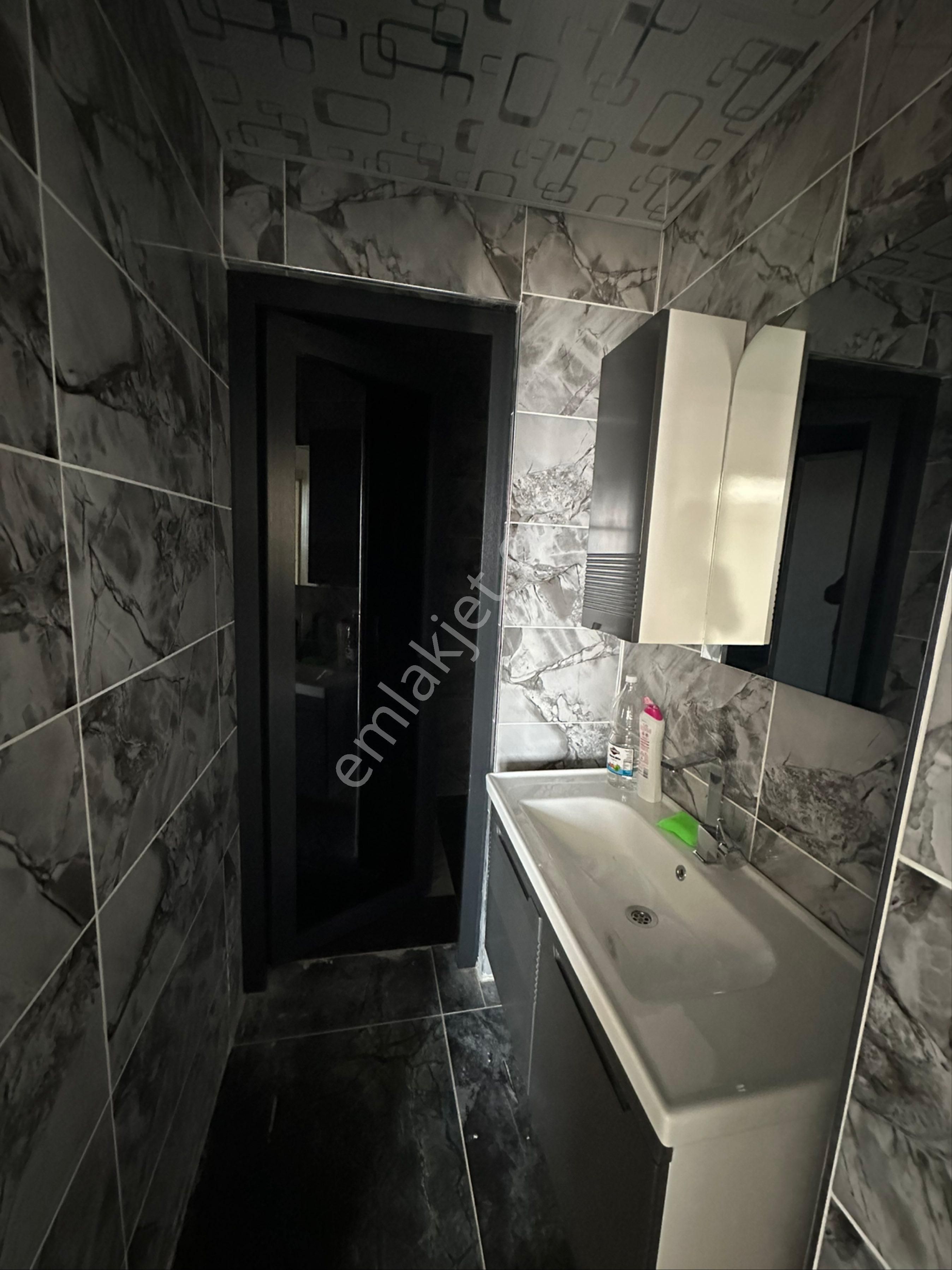 Kiralık 4 Odalı Lüks Ara Kat Daireler Çözüm Emlak’ta - Görsel 13