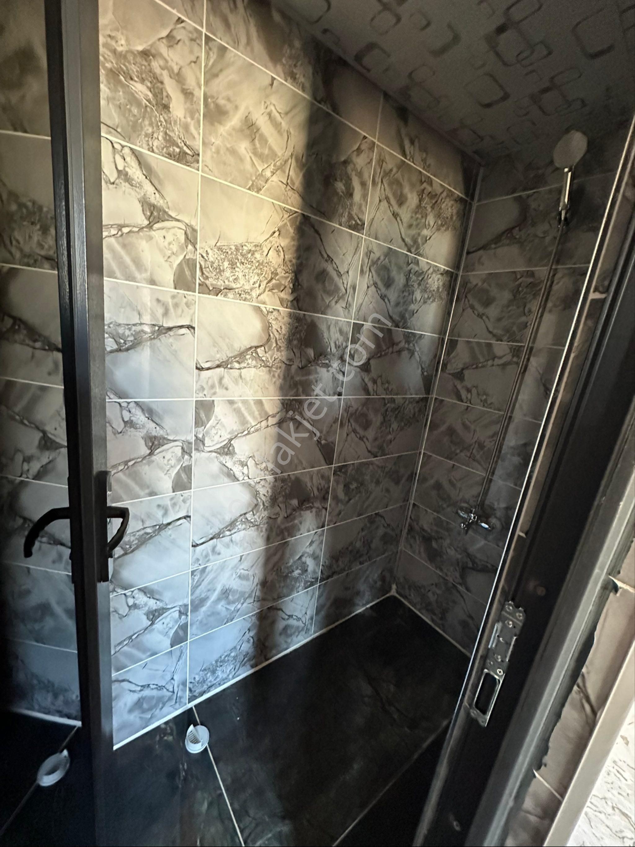 Kiralık 4 Odalı Lüks Ara Kat Daireler Çözüm Emlak’ta - Görsel 19