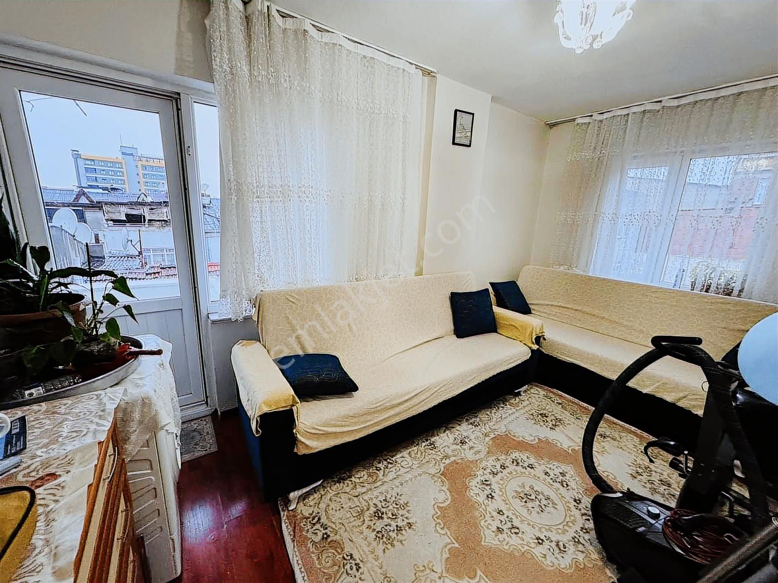 Mahmutbey'de Satılık 3+2 Dübleks Daire 160 M2 Krediye Uygun - Görsel 3