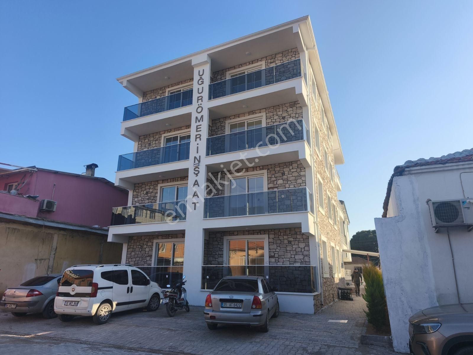 Altınova'da Yatırımlık Asansörlü 1+1 Ve 2+1 Daireler