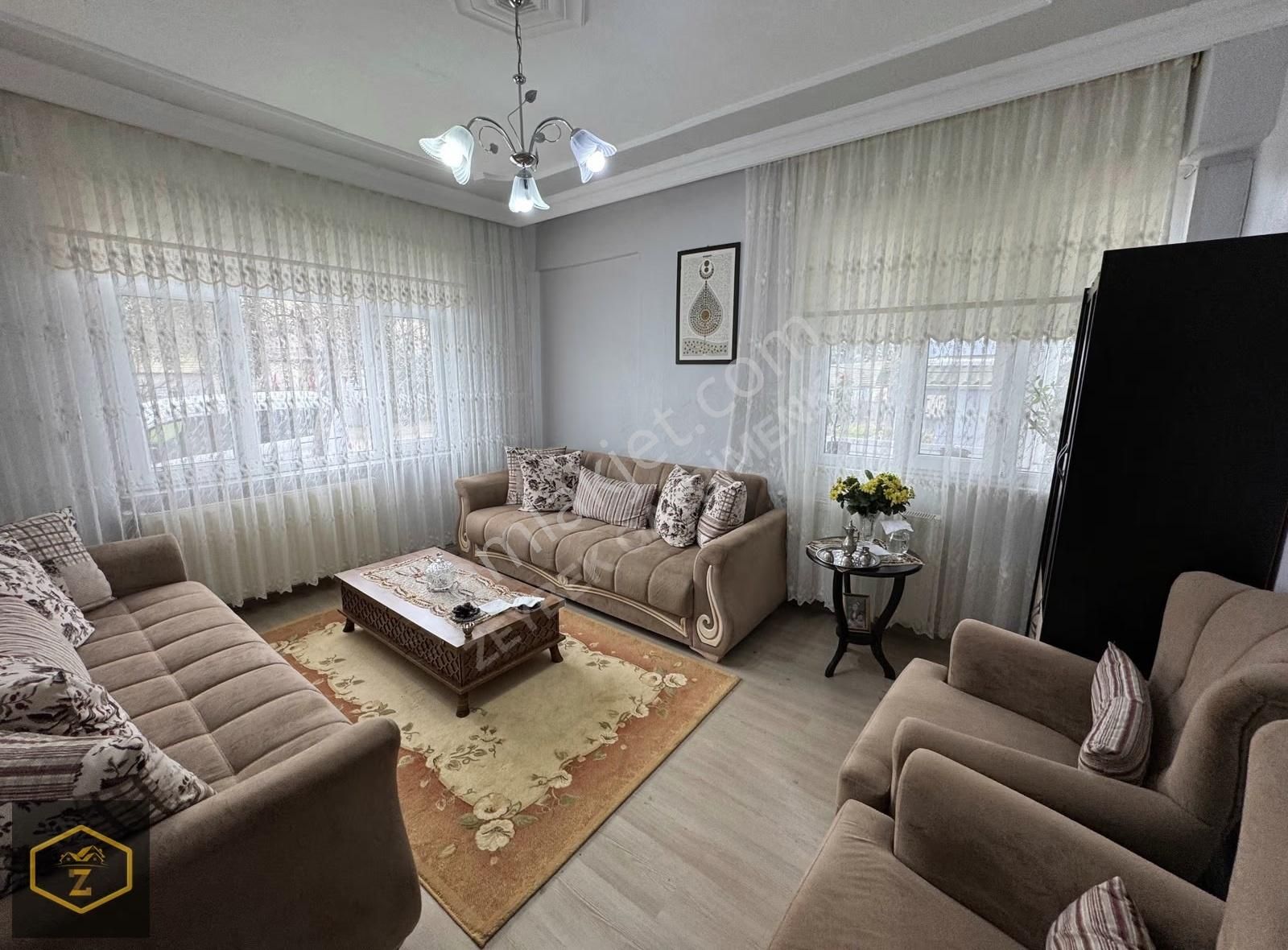 Zeybek Emlaktan Kurtuluş'ta 3+1 Yüksek Giriş Dairemiz Satılıktır