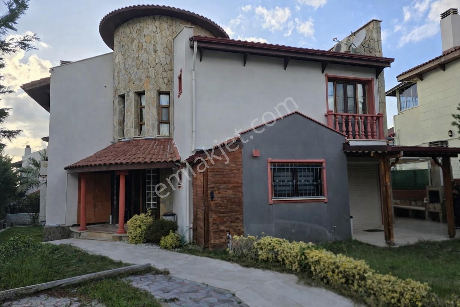 Kuşadası Satılık Villa | Site İçi | Müstakil Havuz Ve Bahçeli - Görsel 17