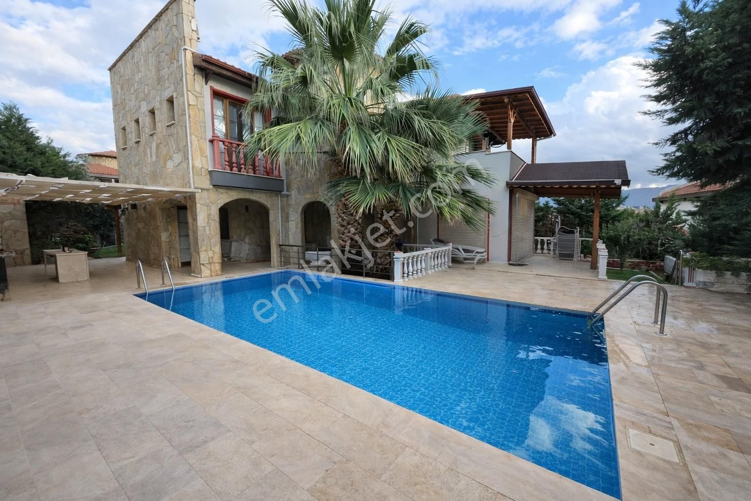 Kuşadası Satılık Villa | Site İçi | Müstakil Havuz Ve Bahçeli - Görsel 24