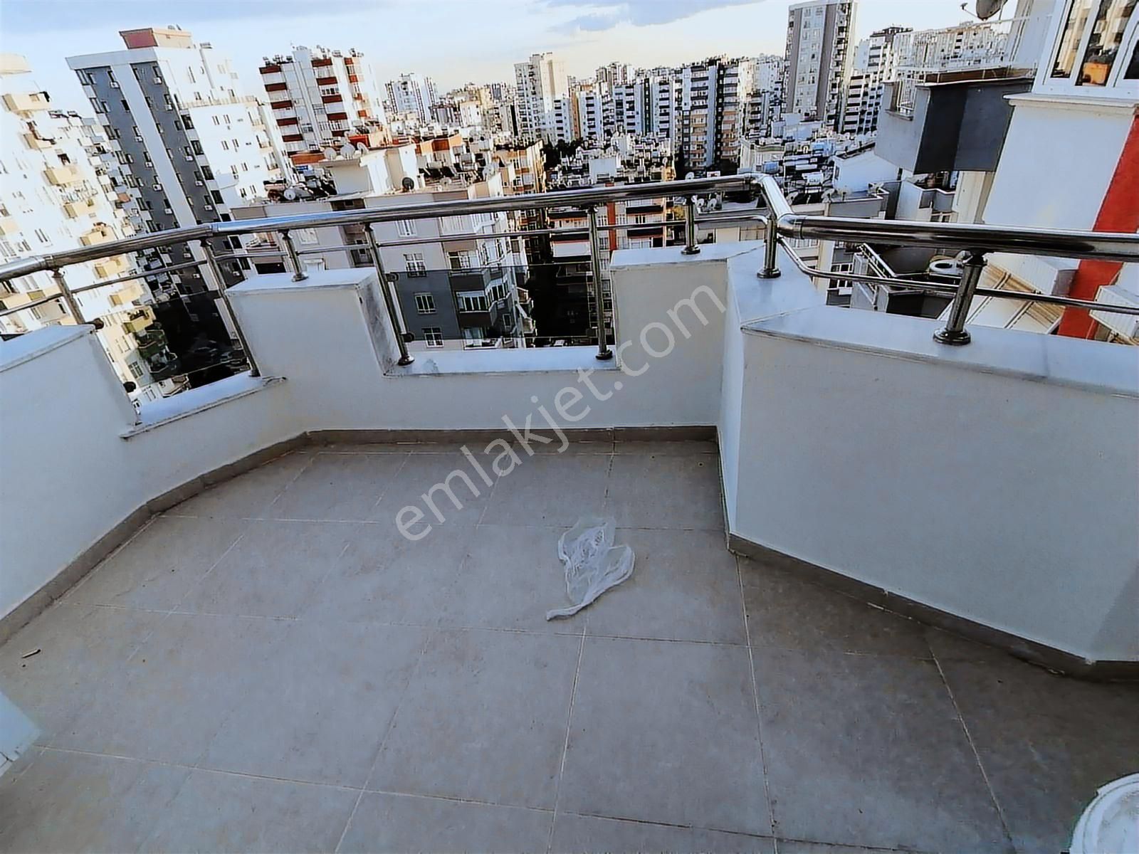 Kenan Evrende Merkezi Konumlu Hasarsız İçi Full Yapılı 3+1 K.m. - Görsel 9