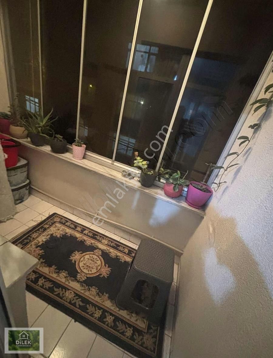 Halkalı Gumruk Yolu Yakını Satılık Hısselı Daıre Arakat Balkonlu - Görsel 12