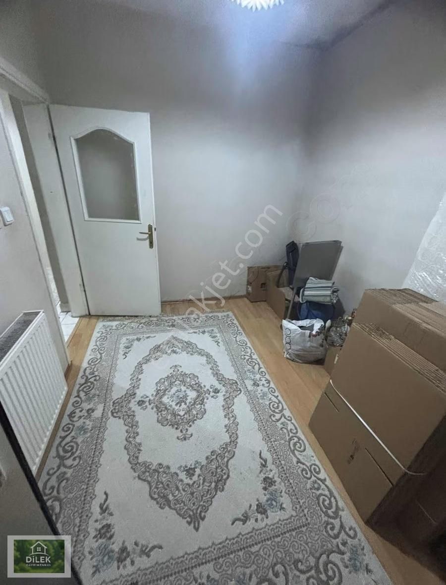 Halkalı Gumruk Yolu Yakını Satılık Hısselı Daıre Arakat Balkonlu - Görsel 11