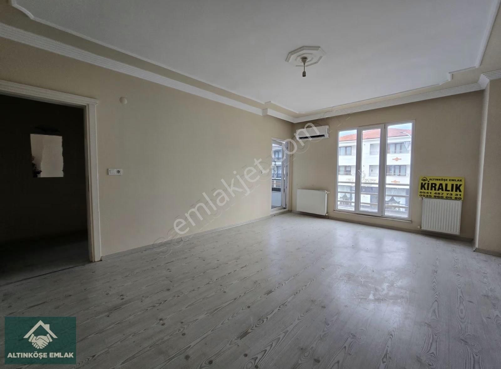 Altınköşe Emlak' Kiralık Çarşı Merkeze Yakın 2+1 Ara Kat Daire - Görsel 8