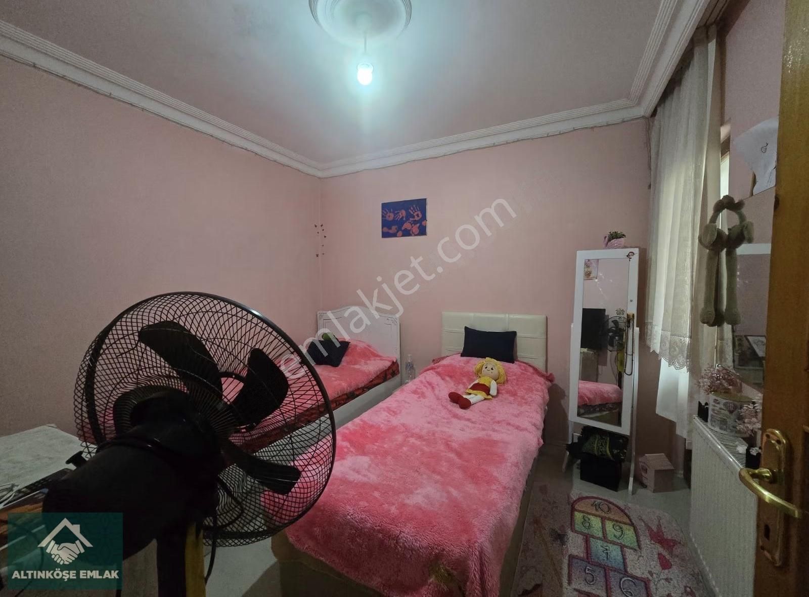 Erenler Kapalı Pazar Yanında 3+1 130 M2 Manzaralı Daire - Görsel 4