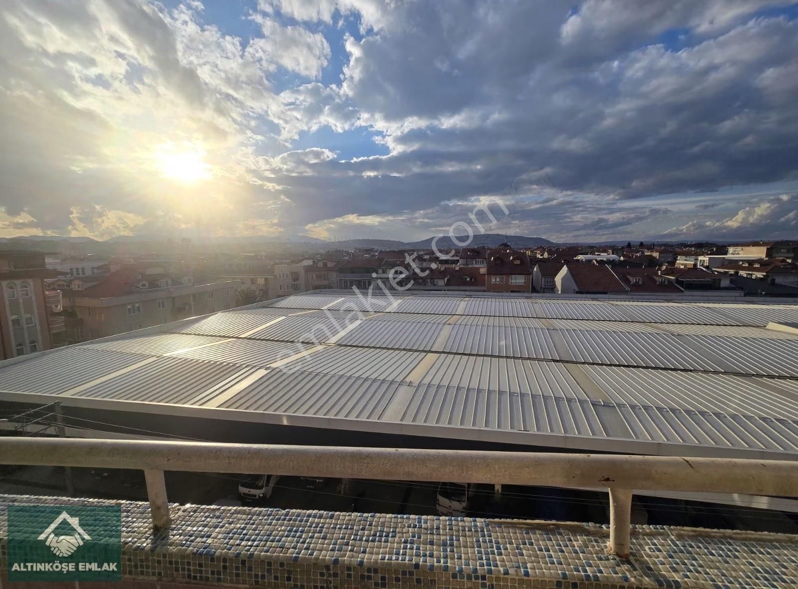 Erenler Kapalı Pazar Yanında 3+1 130 M2 Manzaralı Daire - Görsel 8