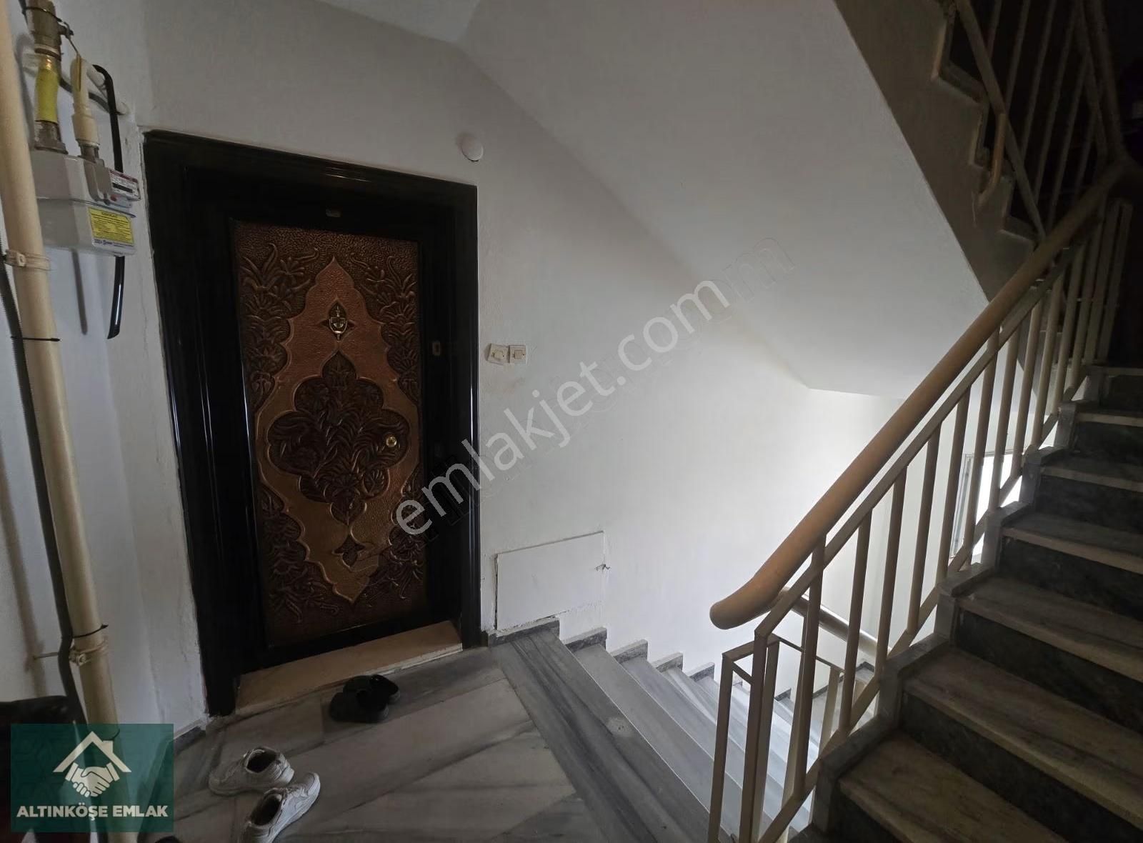 Erenler Kapalı Pazar Yanında 3+1 130 M2 Manzaralı Daire - Görsel 9