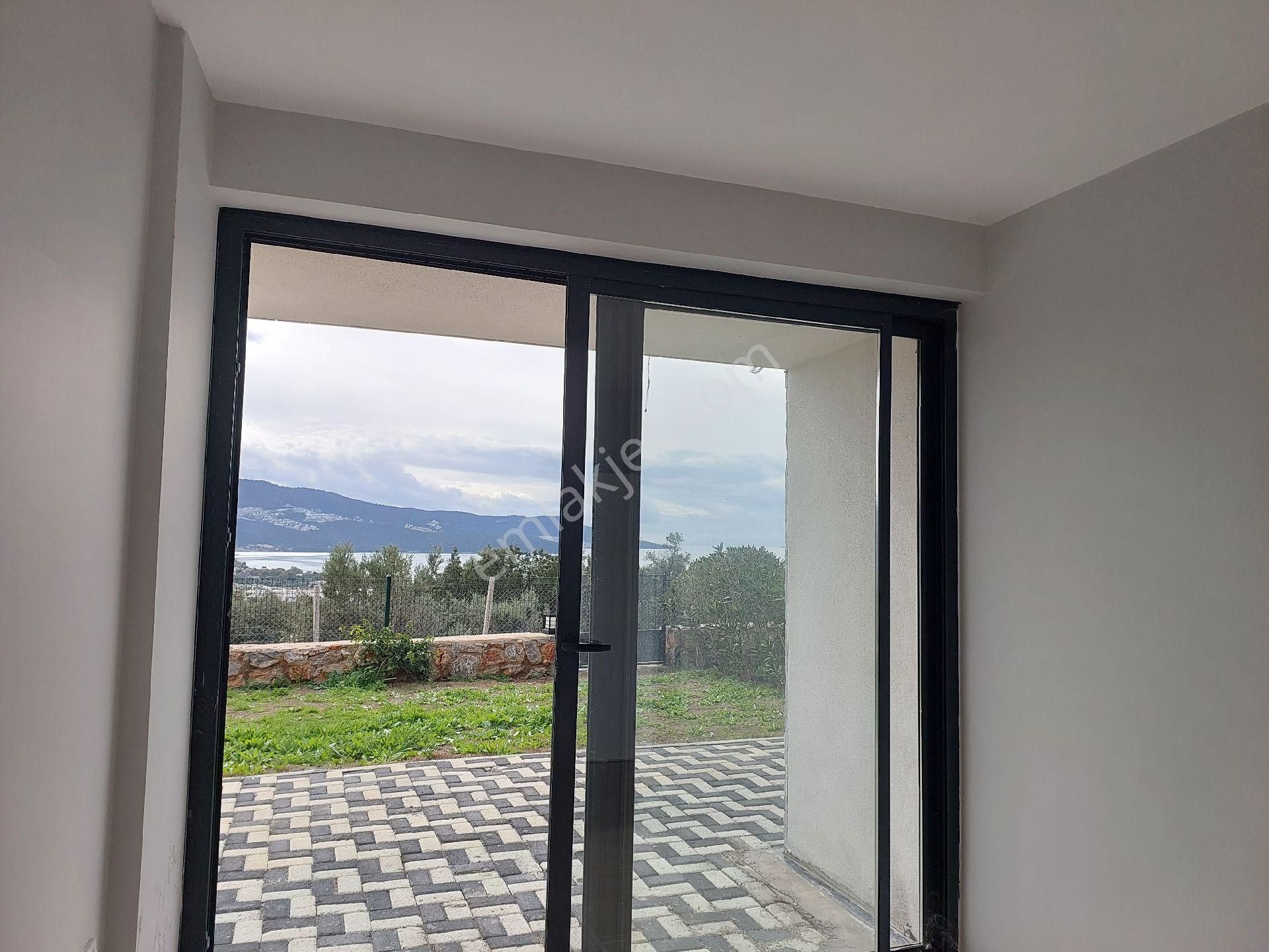 Denize 800m Villa 3+1 Havuzlu, Otoparklı Kendi Plaj (beach)alanı Mevcuttur - Görsel 34
