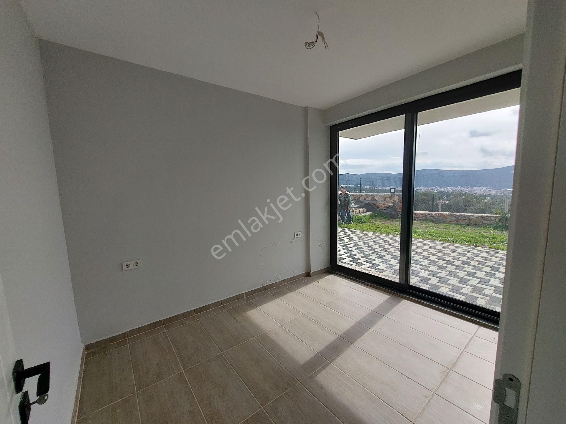 Denize 800m Villa 3+1 Havuzlu, Otoparklı Kendi Plaj (beach)alanı Mevcuttur - Görsel 33