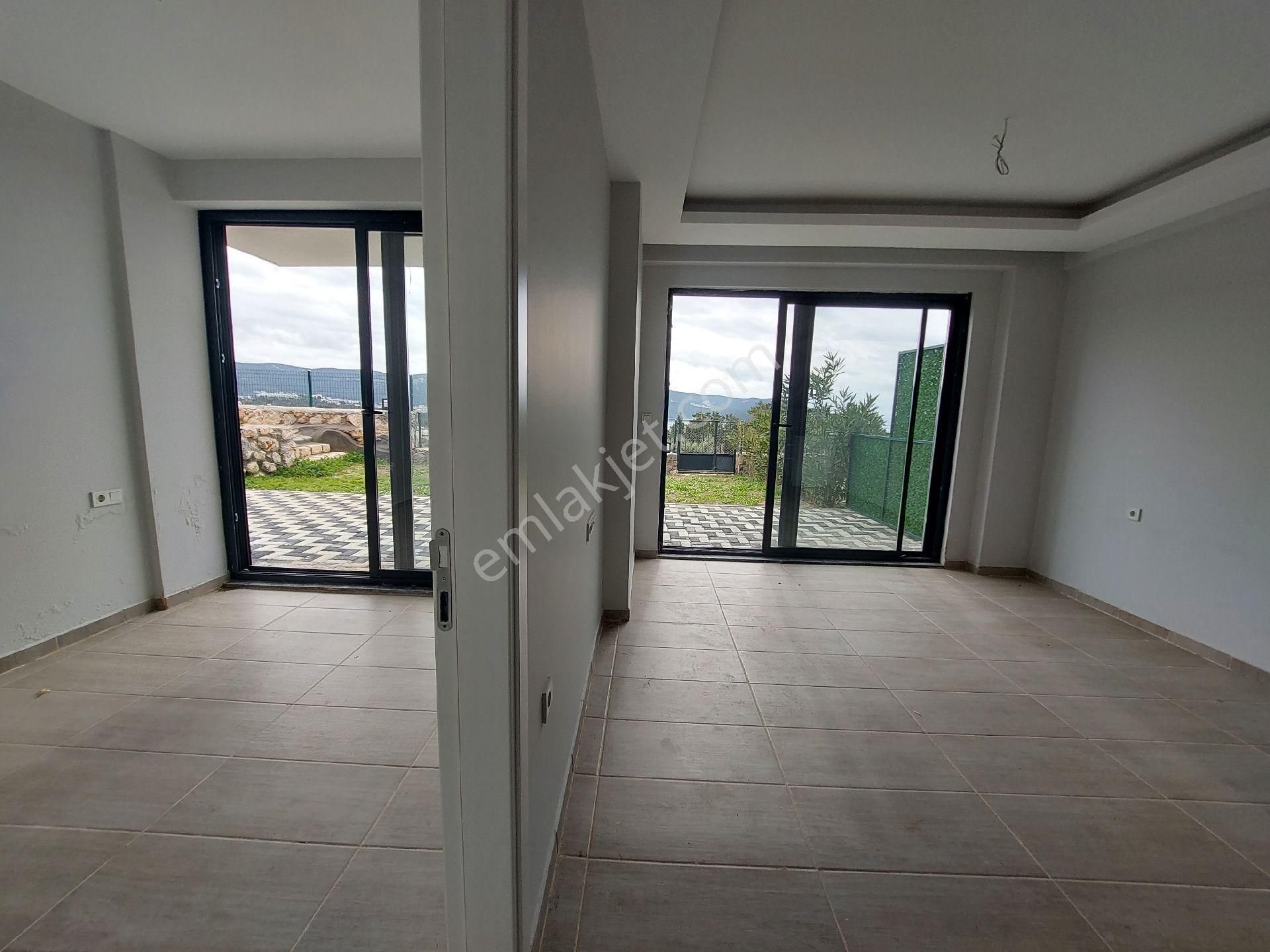 Denize 800m Villa 3+1 Havuzlu, Otoparklı Kendi Plaj (beach)alanı Mevcuttur - Görsel 9