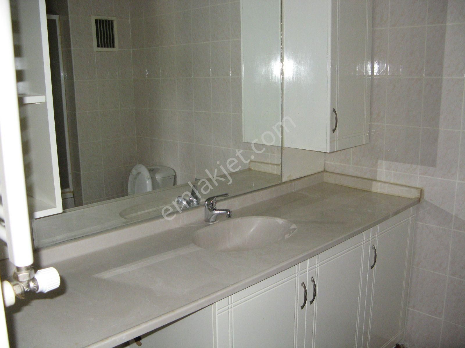 Cömertler Sitesi 5 Nci Blok'ta Satılık - Görsel 13