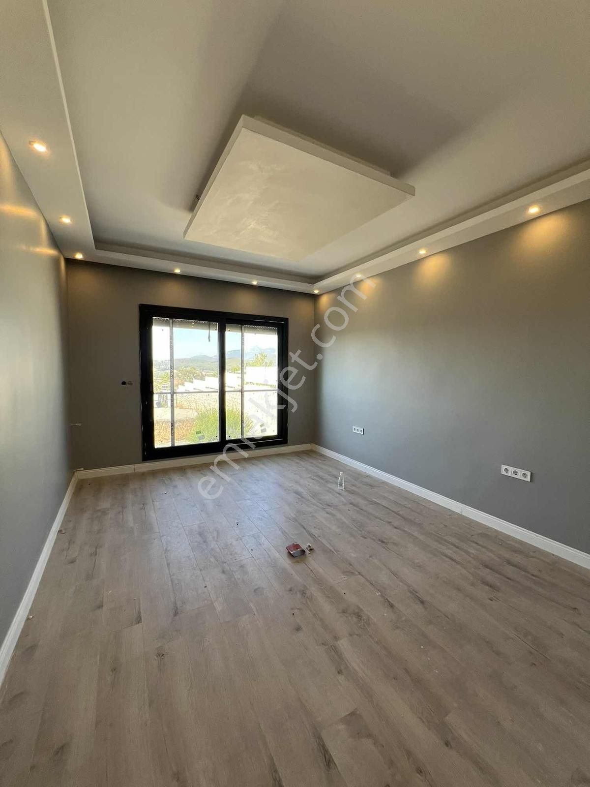 Demircide Panoromik Vadi Manzaralı Tripleks Villa - Görsel 10