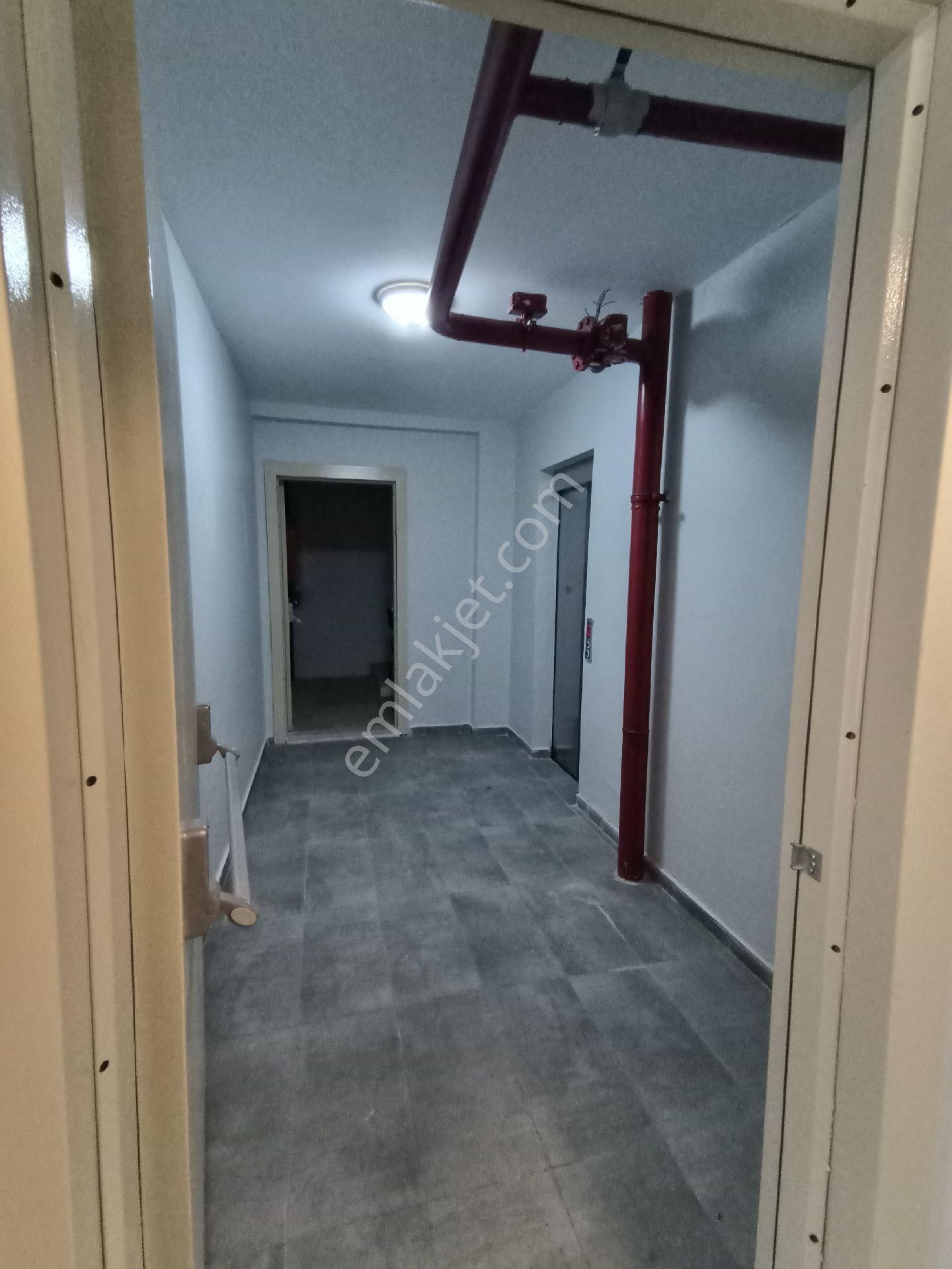 Aşağı Dudullu  Mah De Sitede 3+1,115m2 - Görsel 20
