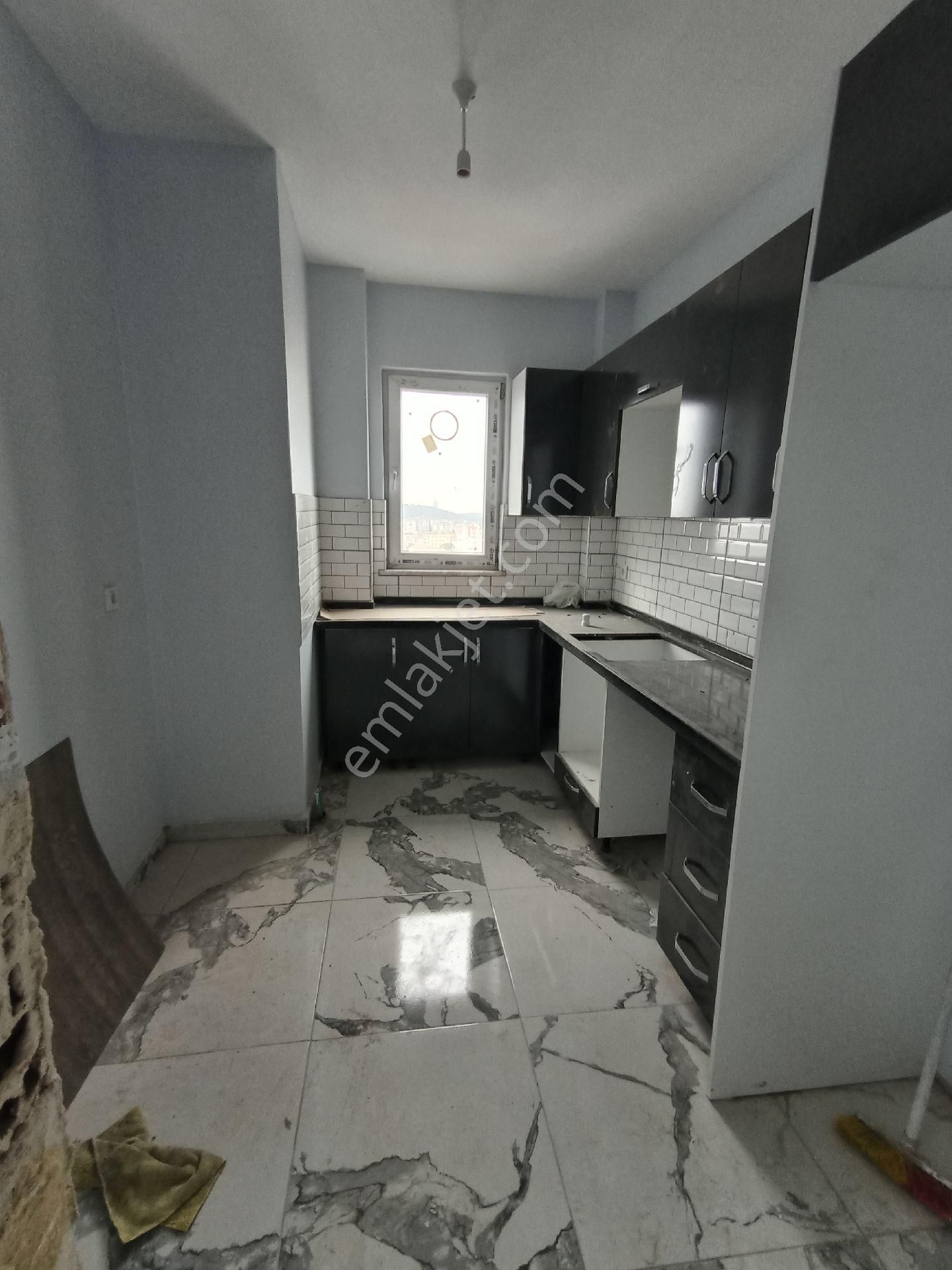 Aşağı Dudullu  Mah De Sitede 3+1,115m2 - Görsel 17