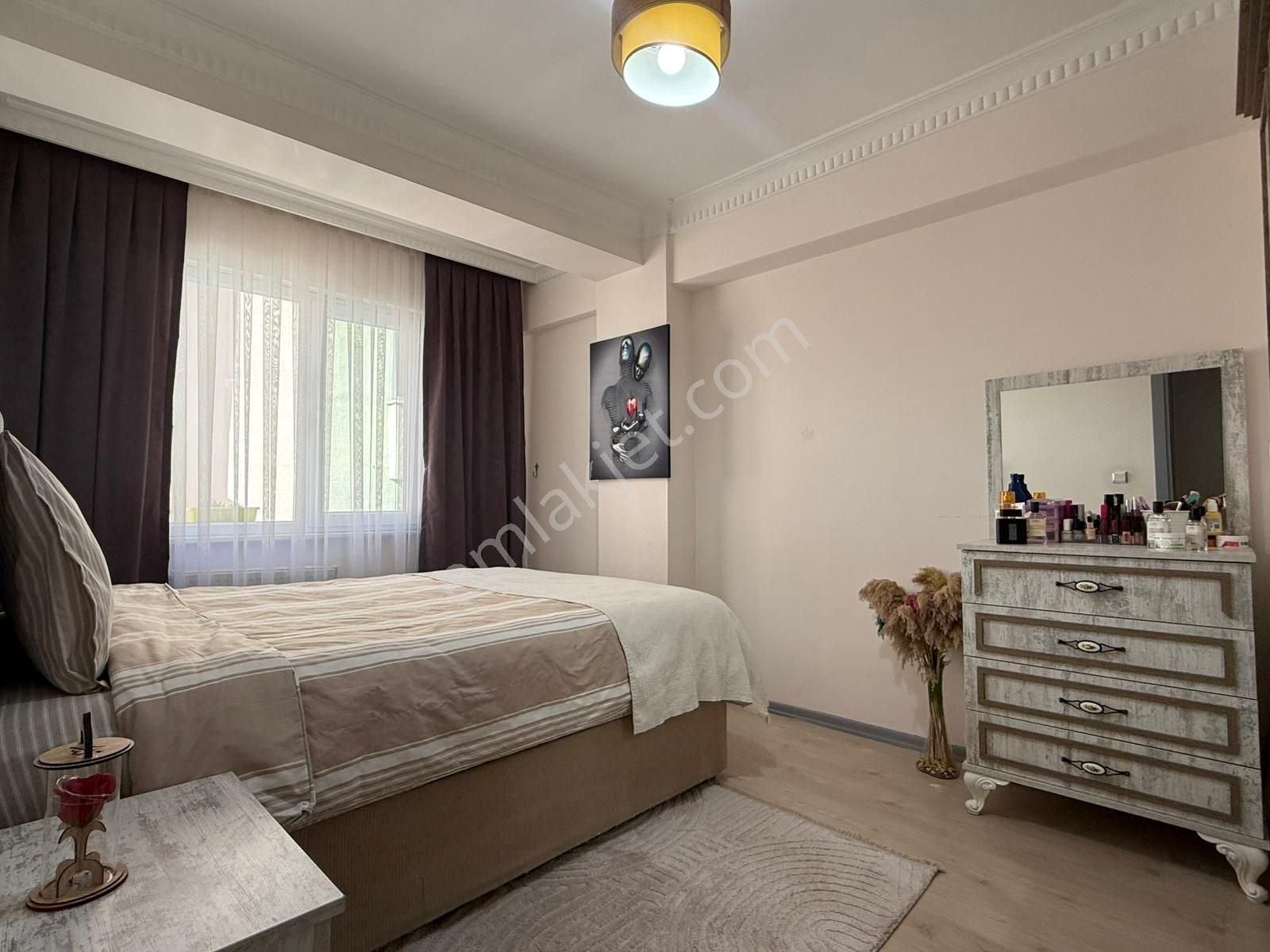 Halkalı İnönü'de Satılık 4+2 Dubleks Daire - Krediye Uygun - Görsel 4