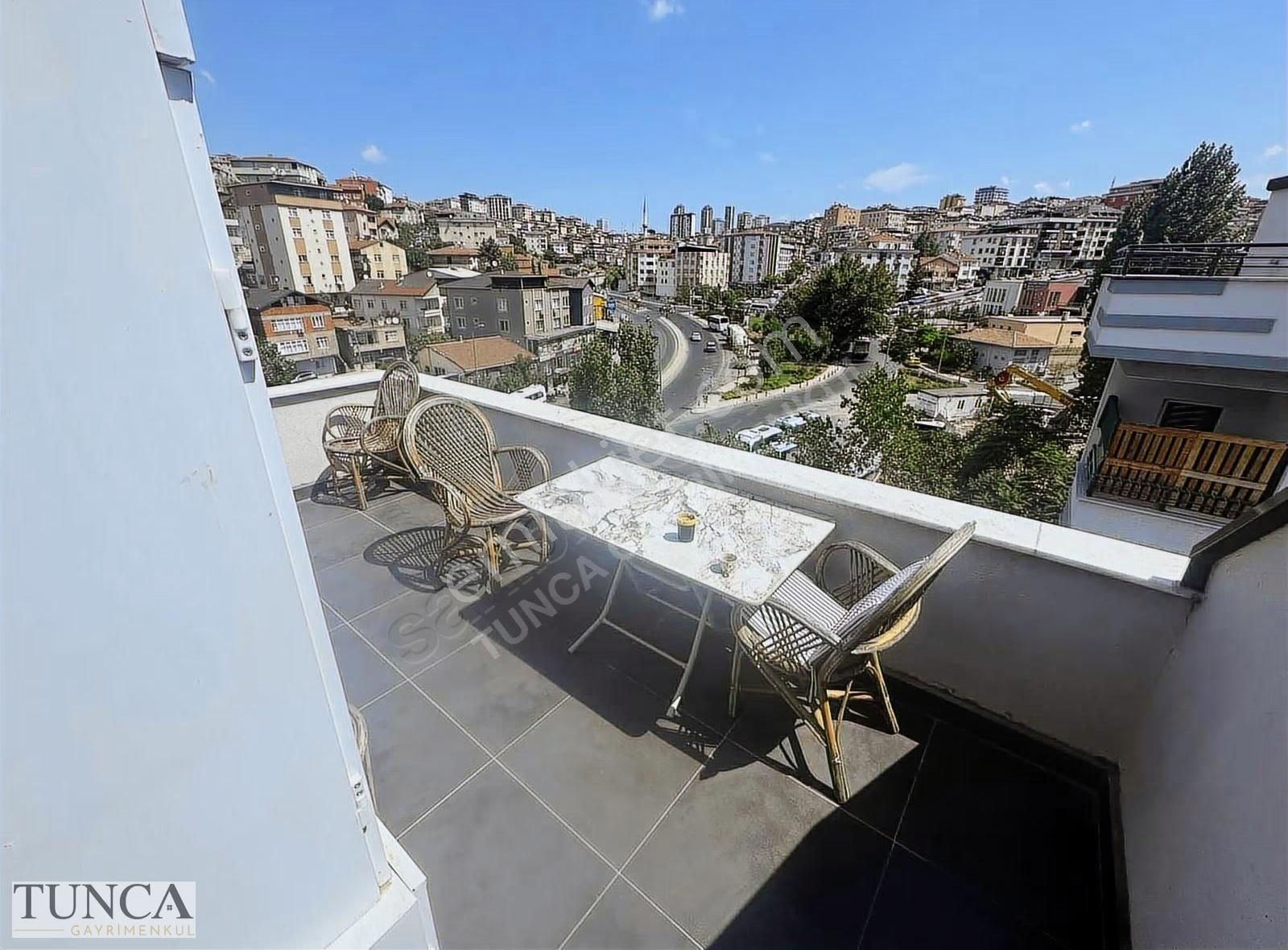 Fındıklı Merkezi Konum Kiralık 2+1 Daire - Görsel 17