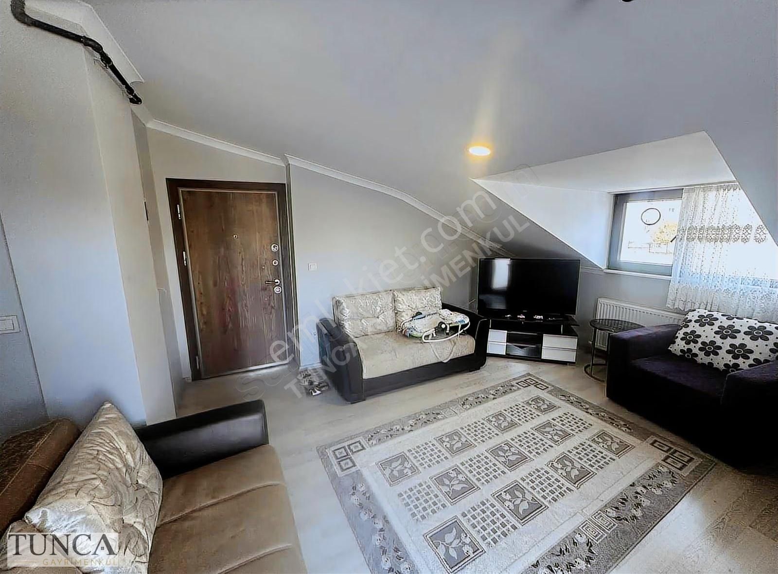 Fındıklı Merkezi Konum Kiralık 2+1 Daire - Görsel 18