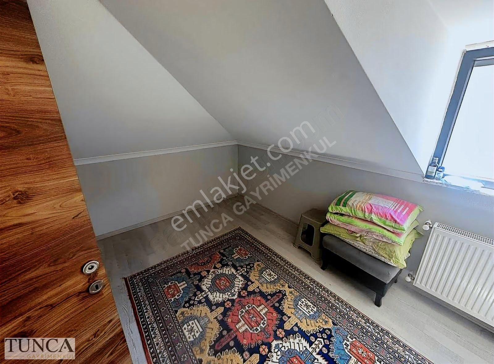 Fındıklı Merkezi Konum Kiralık 2+1 Daire - Görsel 4