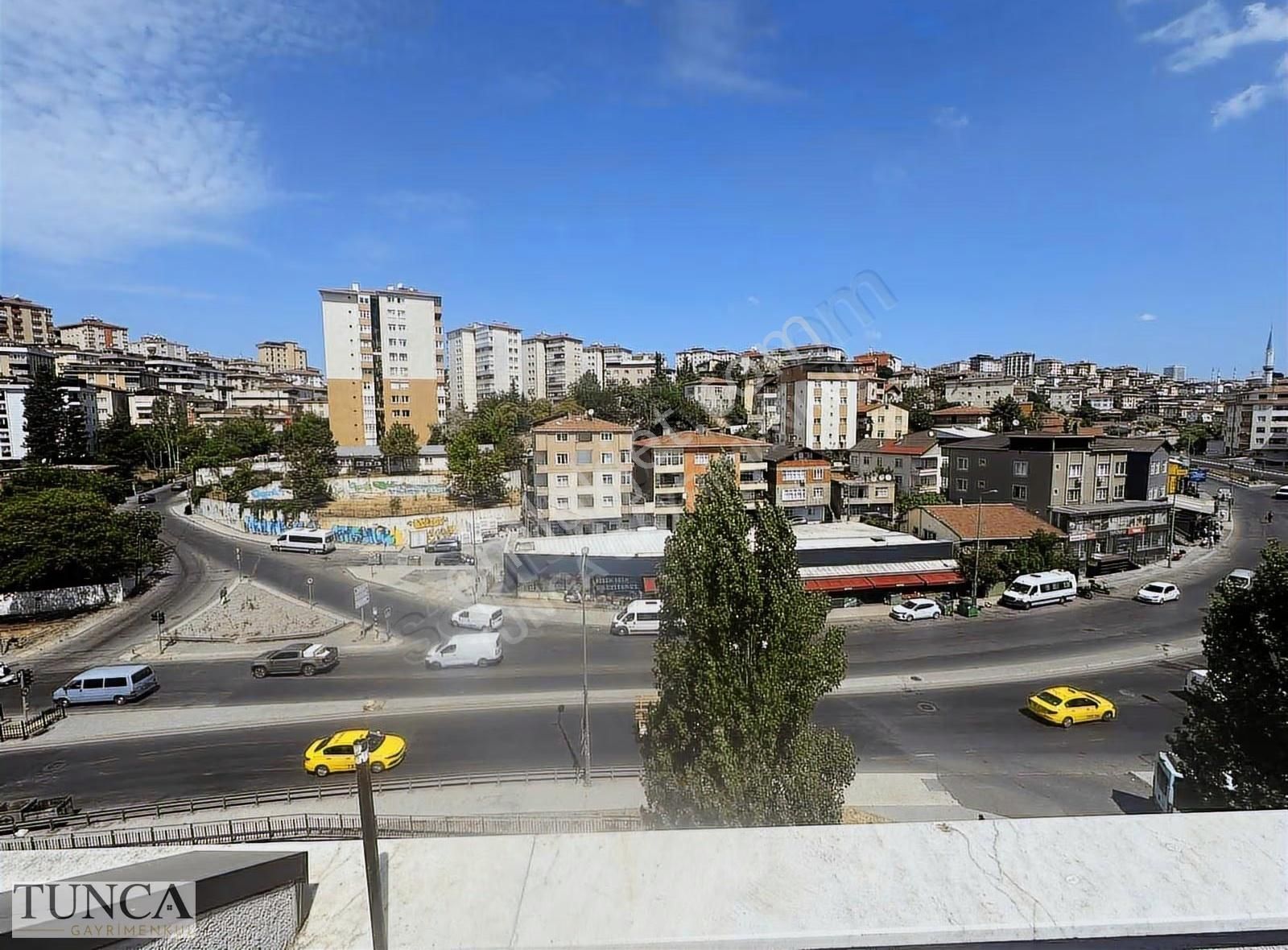 Fındıklı Merkezi Konum Kiralık 2+1 Daire - Görsel 29