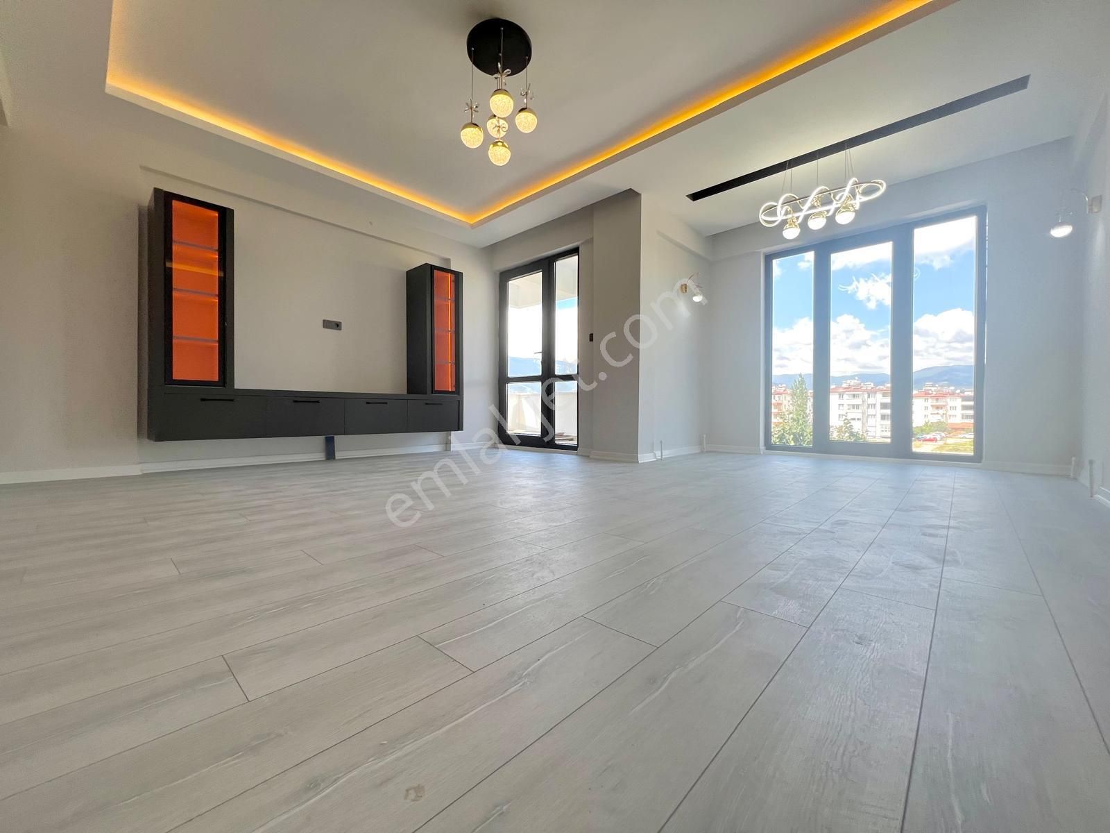 Cantan Emlaktan Akçay İkizçay'da Ön Cephe Lüks 3+1 Daire - Görsel 26